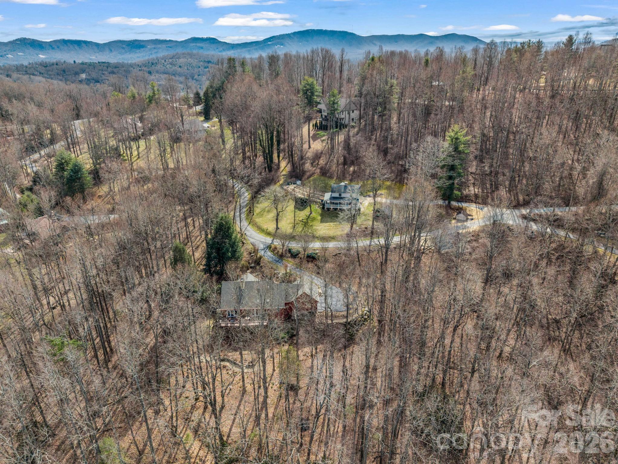 140 Mount Hebron Road — Hendersonville