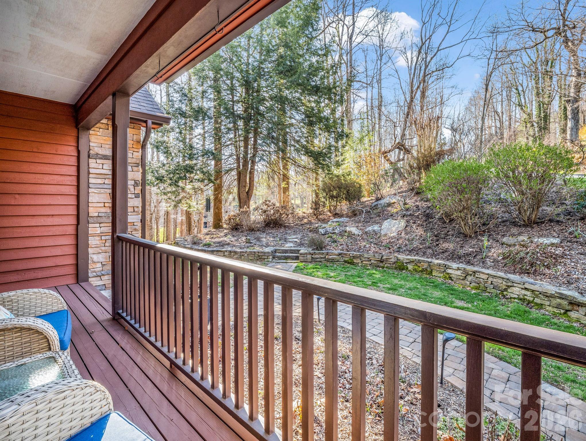 140 Mount Hebron Road — Hendersonville
