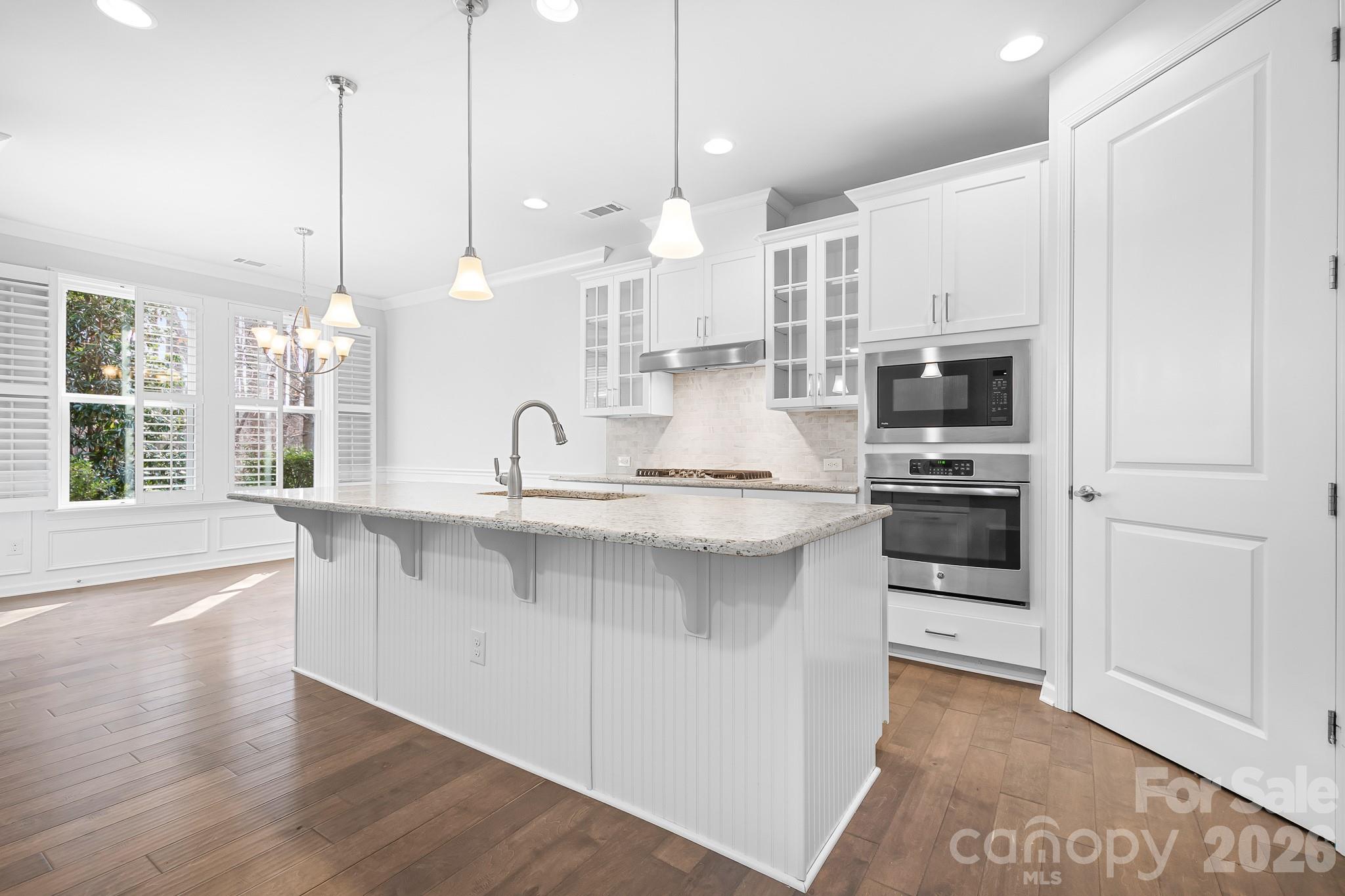 8911 Bur Lane — Huntersville