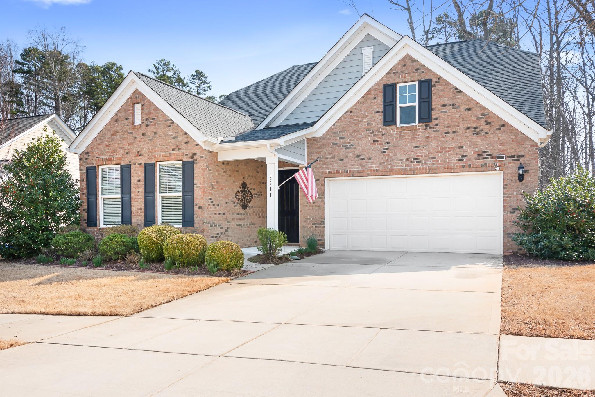 8911 Bur Lane — Huntersville