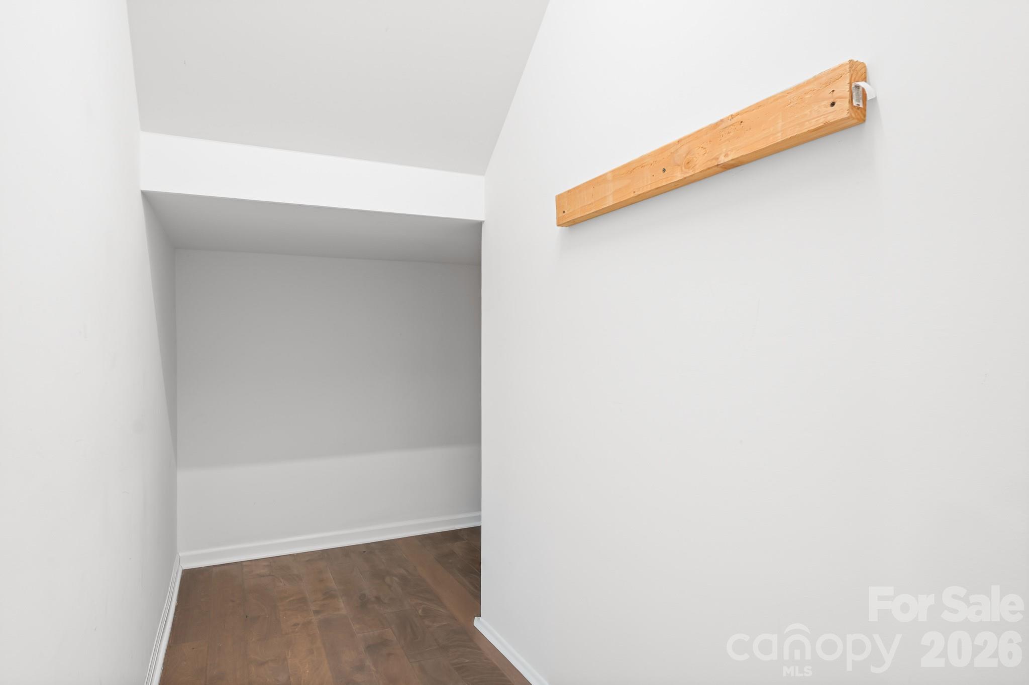 8911 Bur Lane — Huntersville