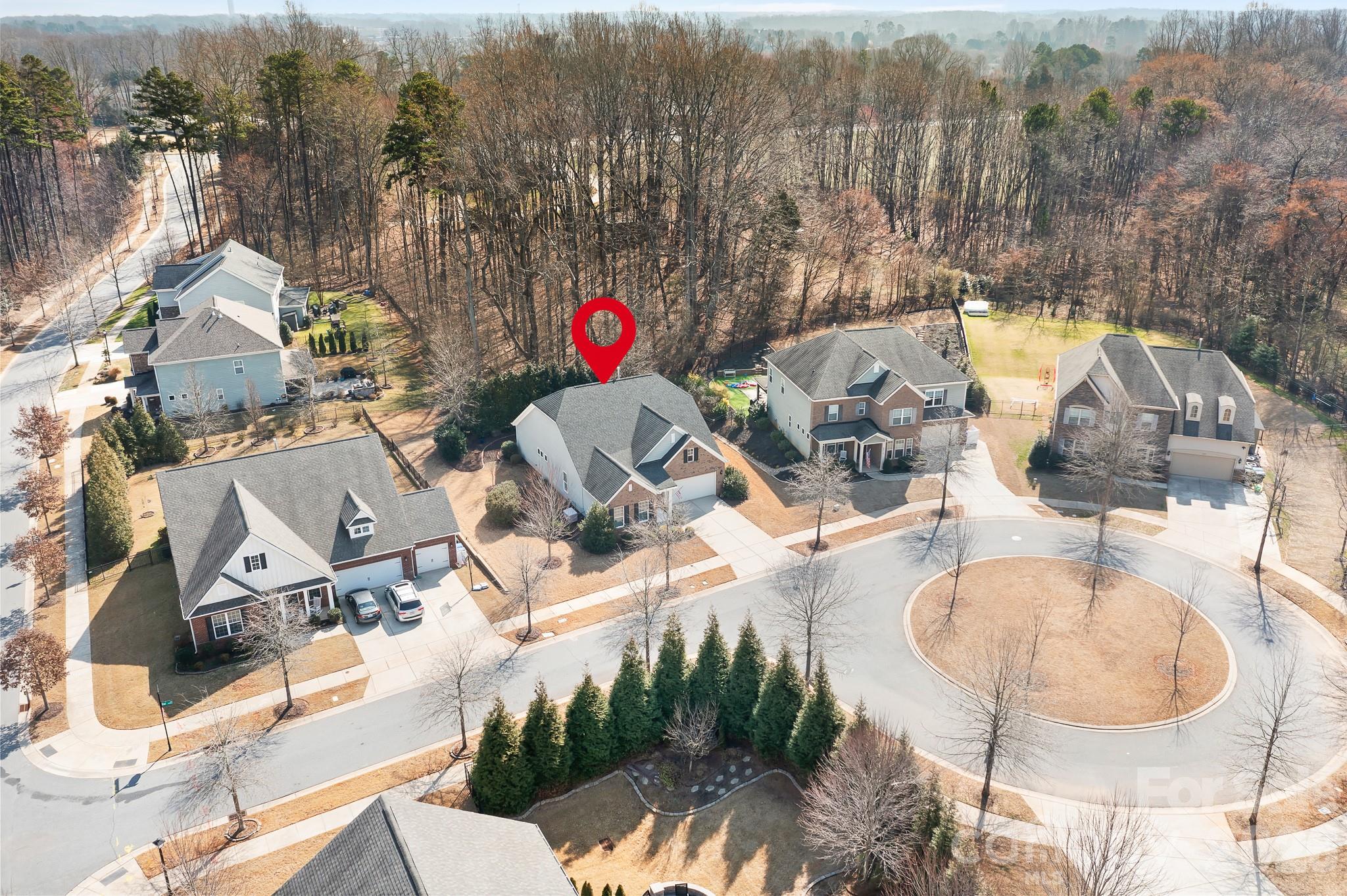 8911 Bur Lane — Huntersville