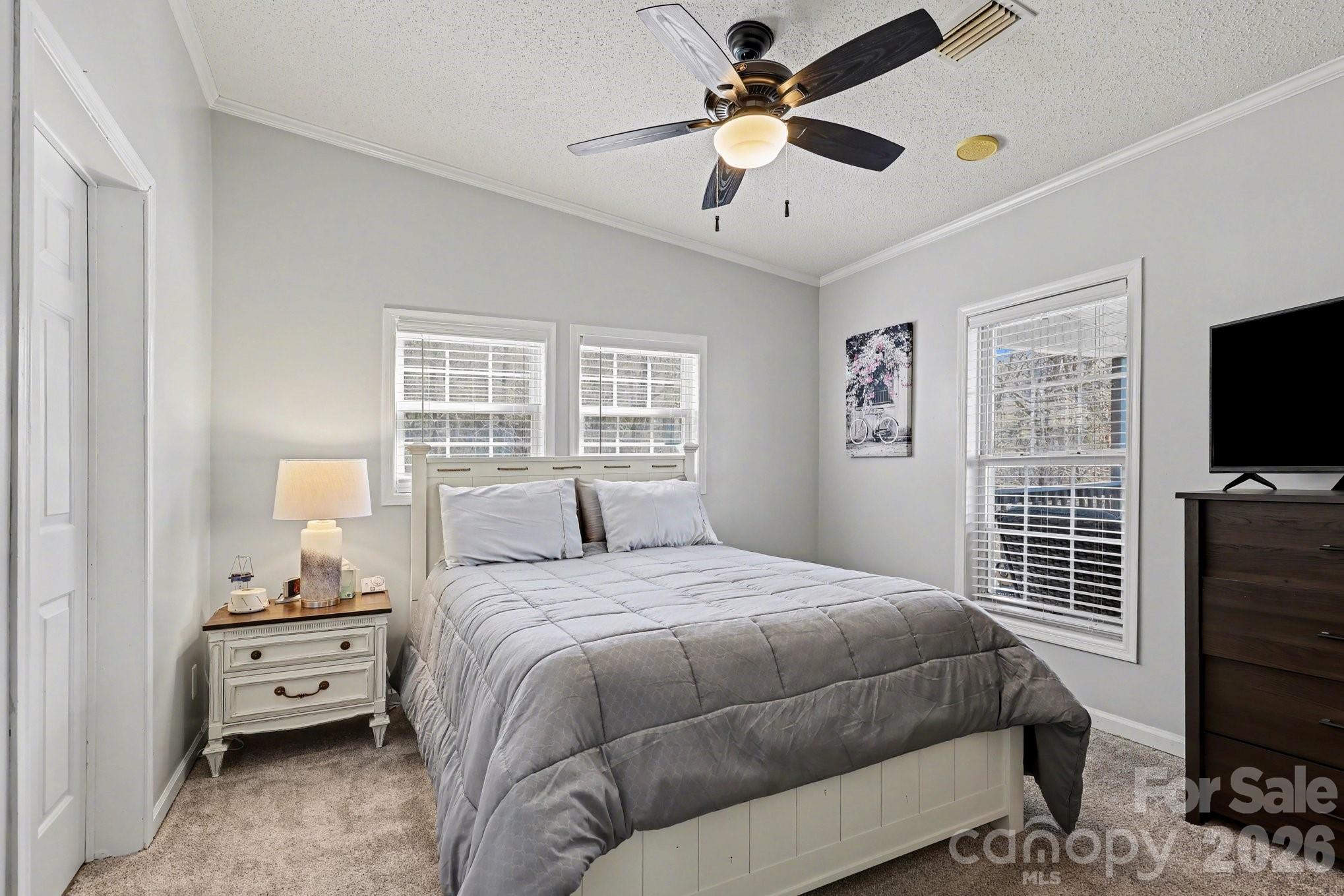 119 Deerfield Drive — New London