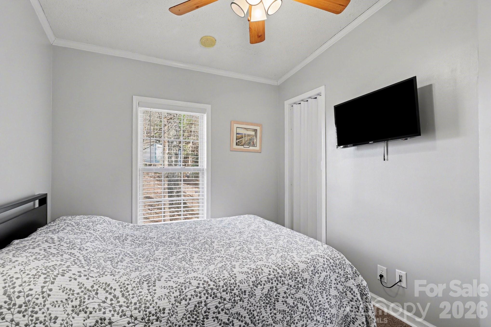 119 Deerfield Drive — New London