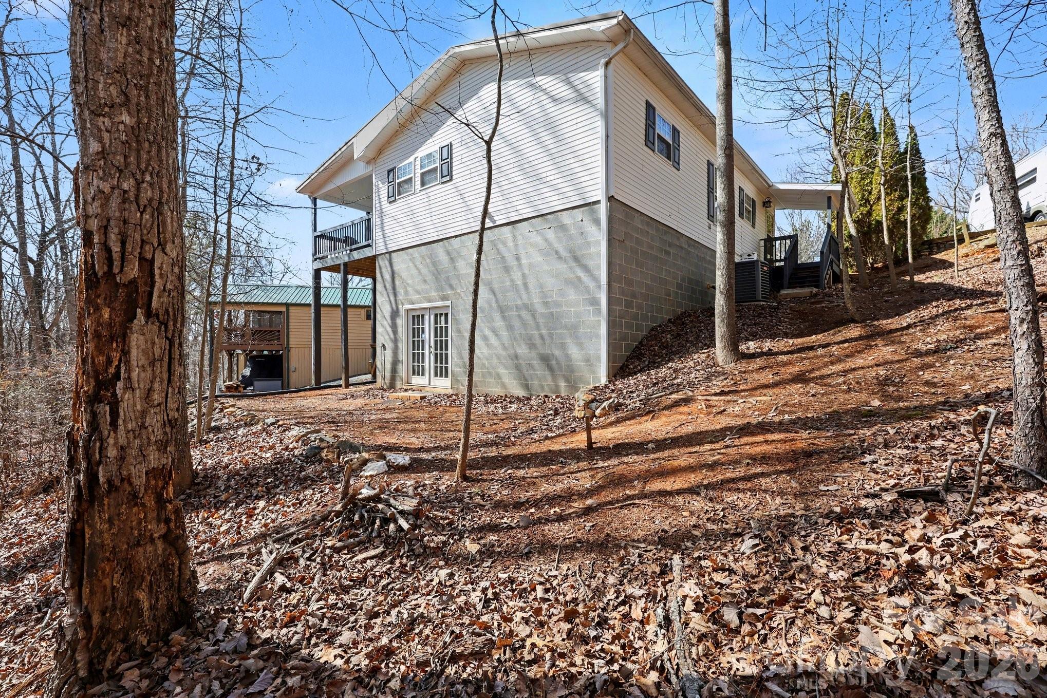 119 Deerfield Drive — New London