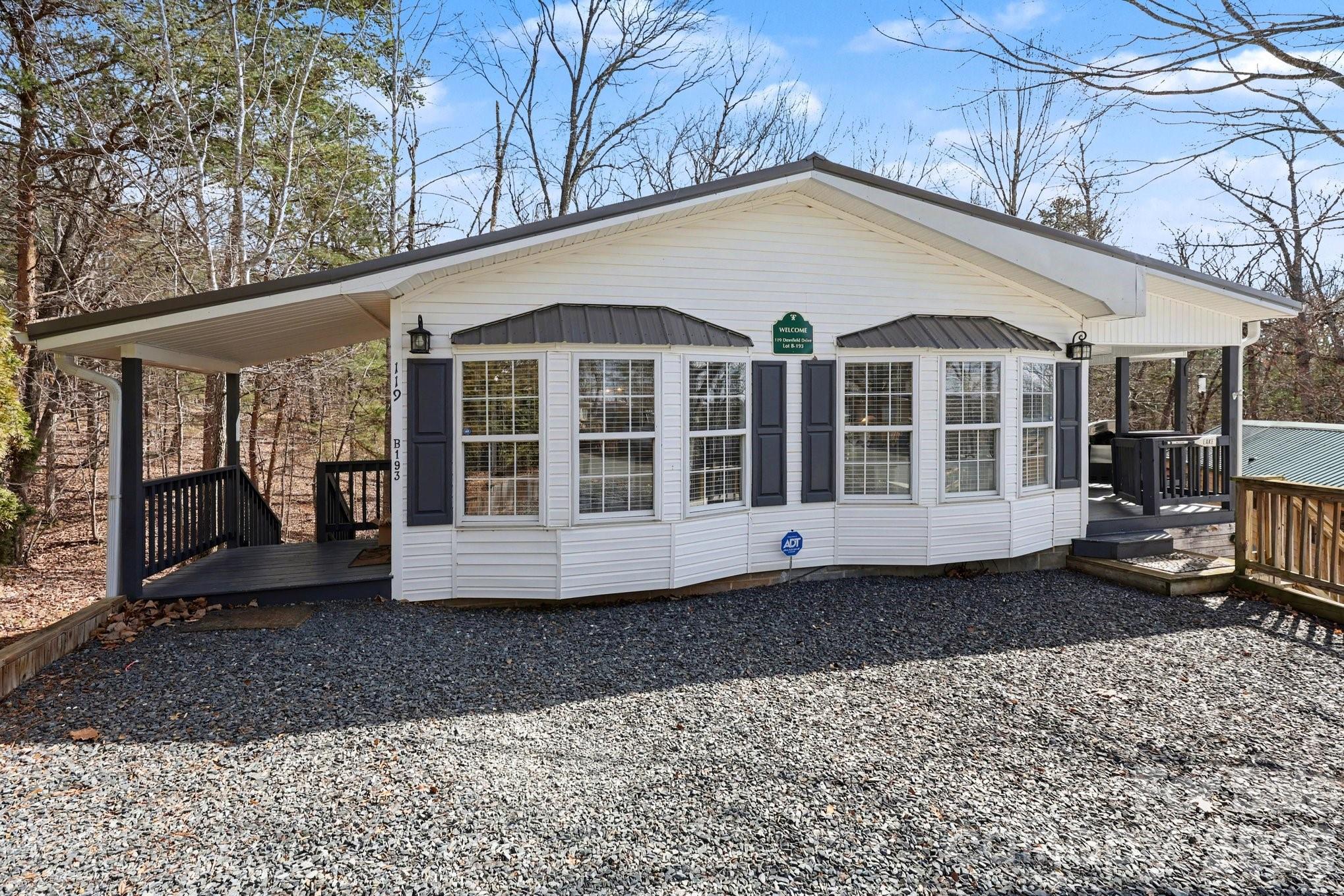 119 Deerfield Drive — New London