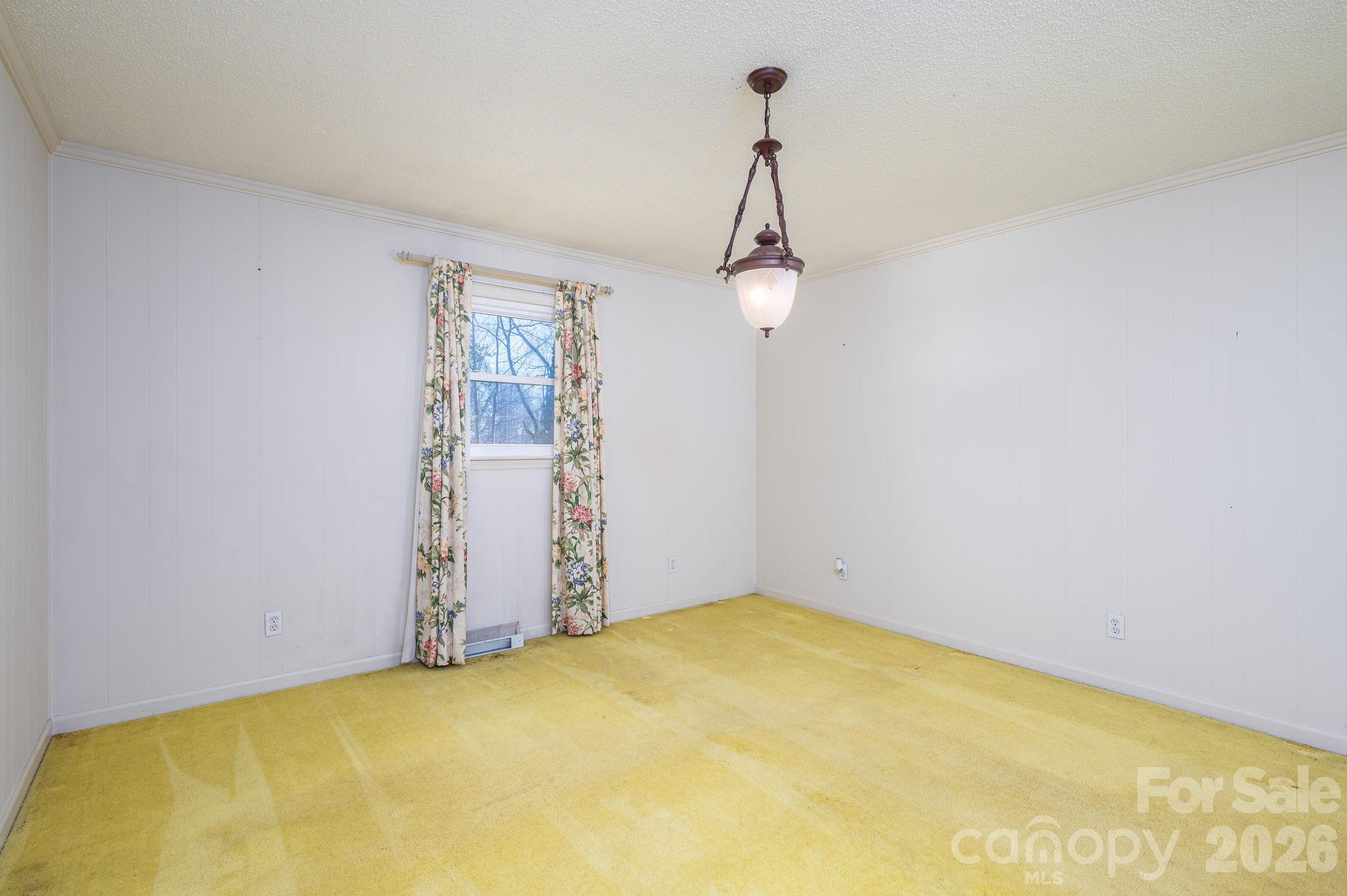 221 Lee Black Road — Cherryville