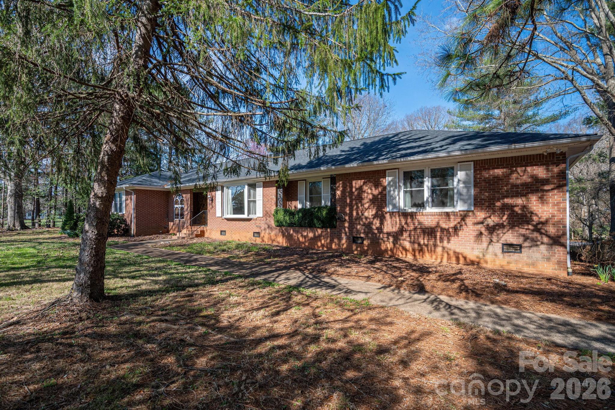 221 Lee Black Road — Cherryville