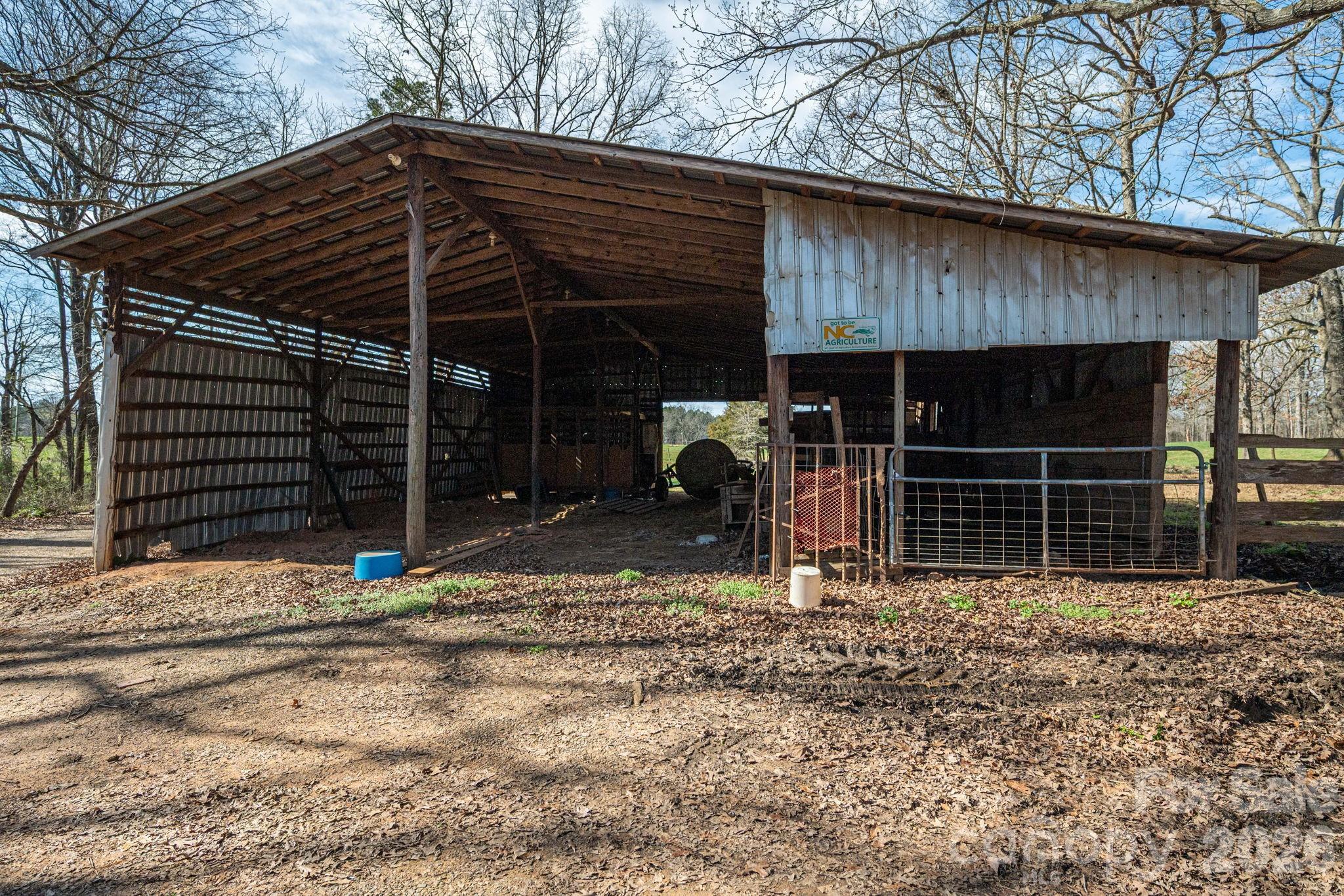 221 Lee Black Road — Cherryville
