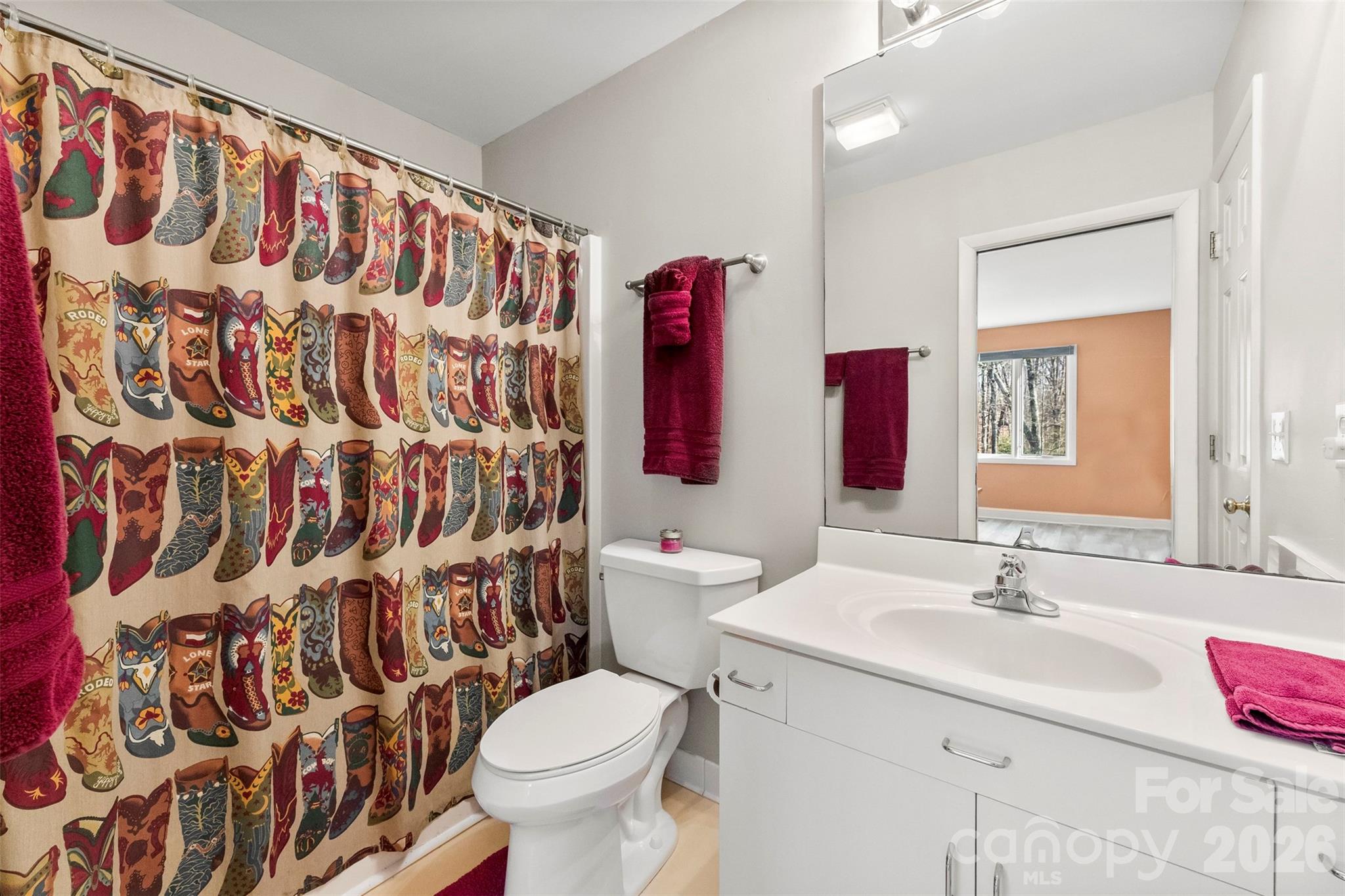 4242 John Ritchie Road — Iron Station