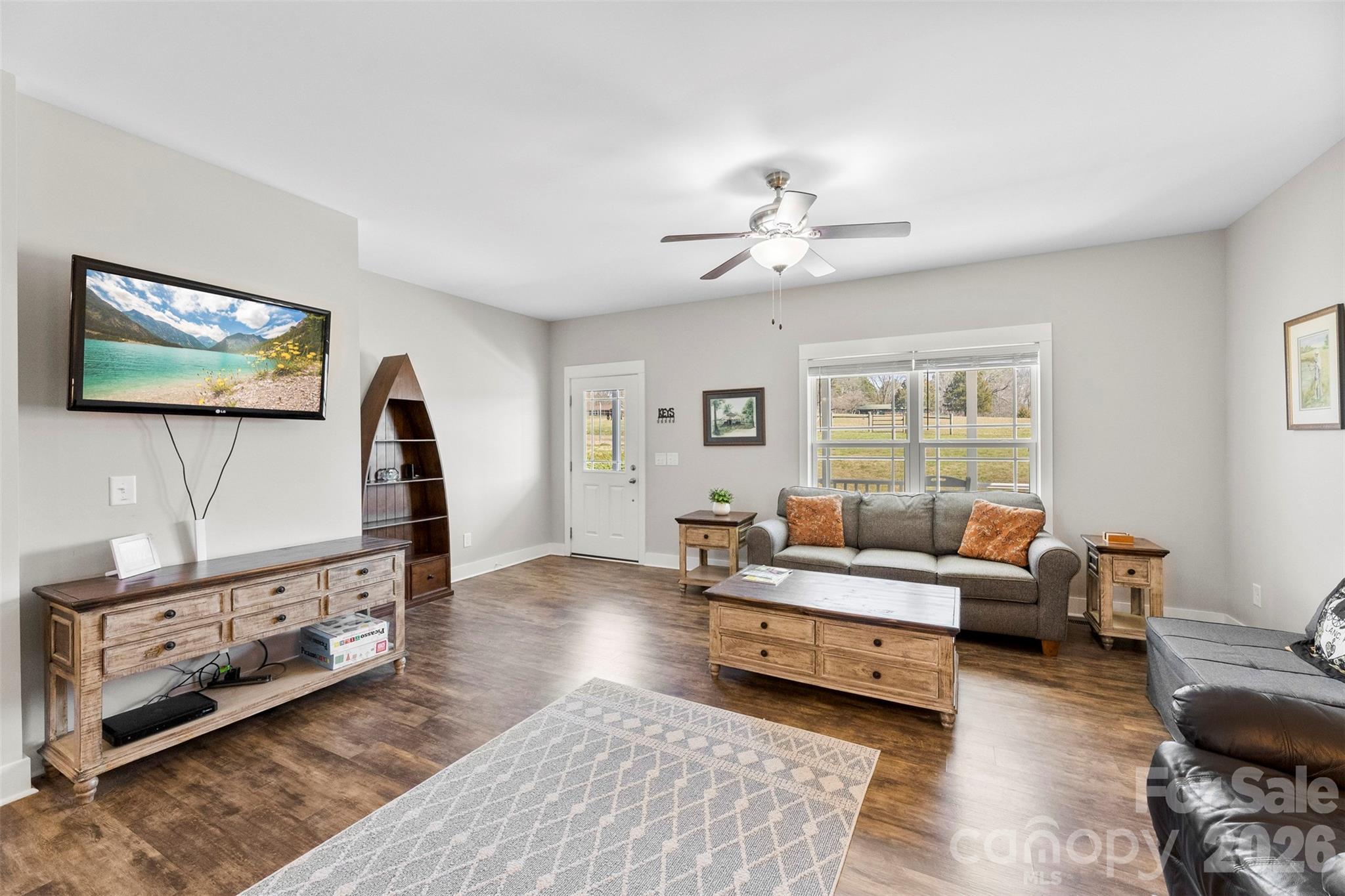 4242 John Ritchie Road — Iron Station