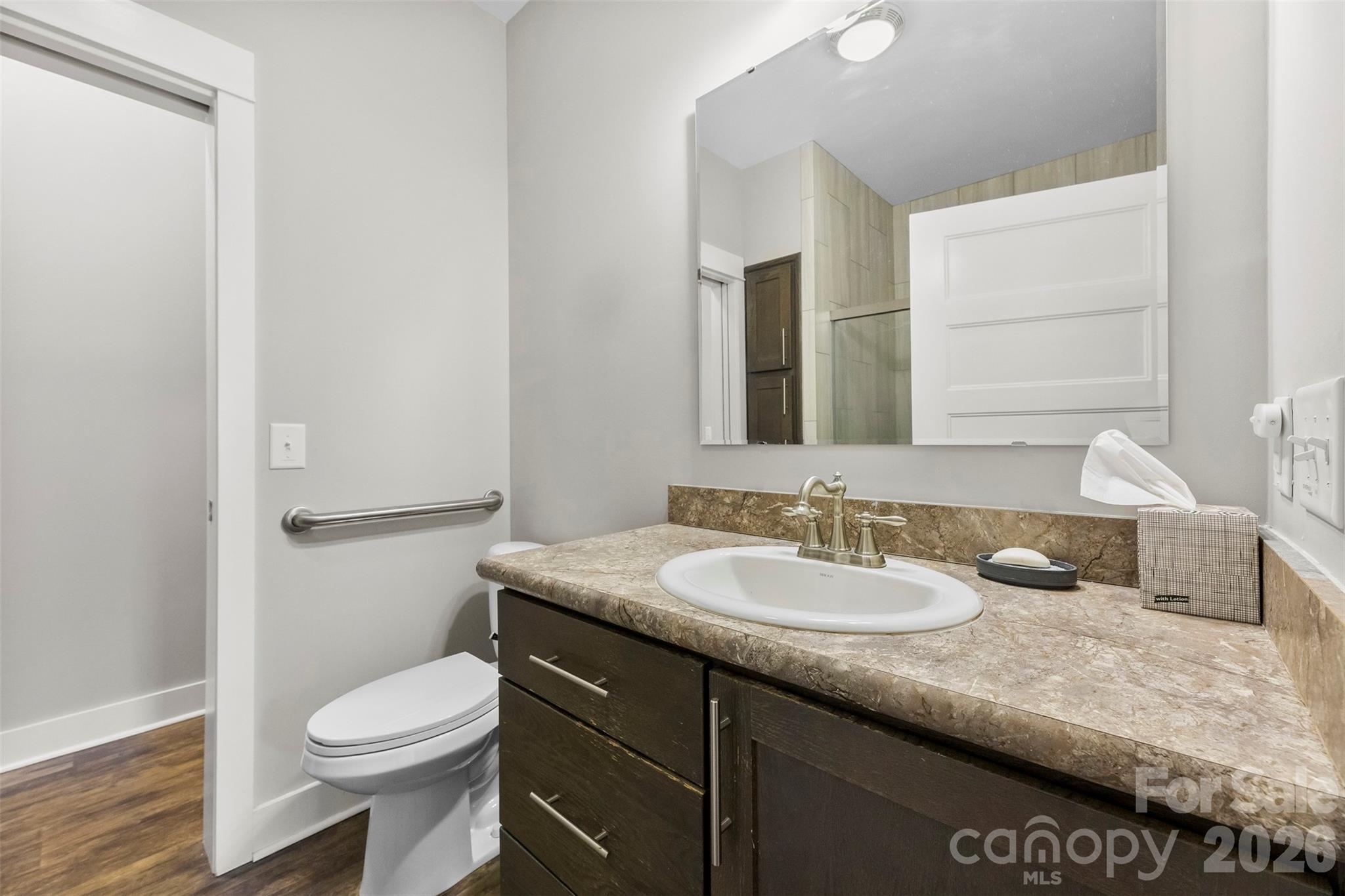 4242 John Ritchie Road — Iron Station