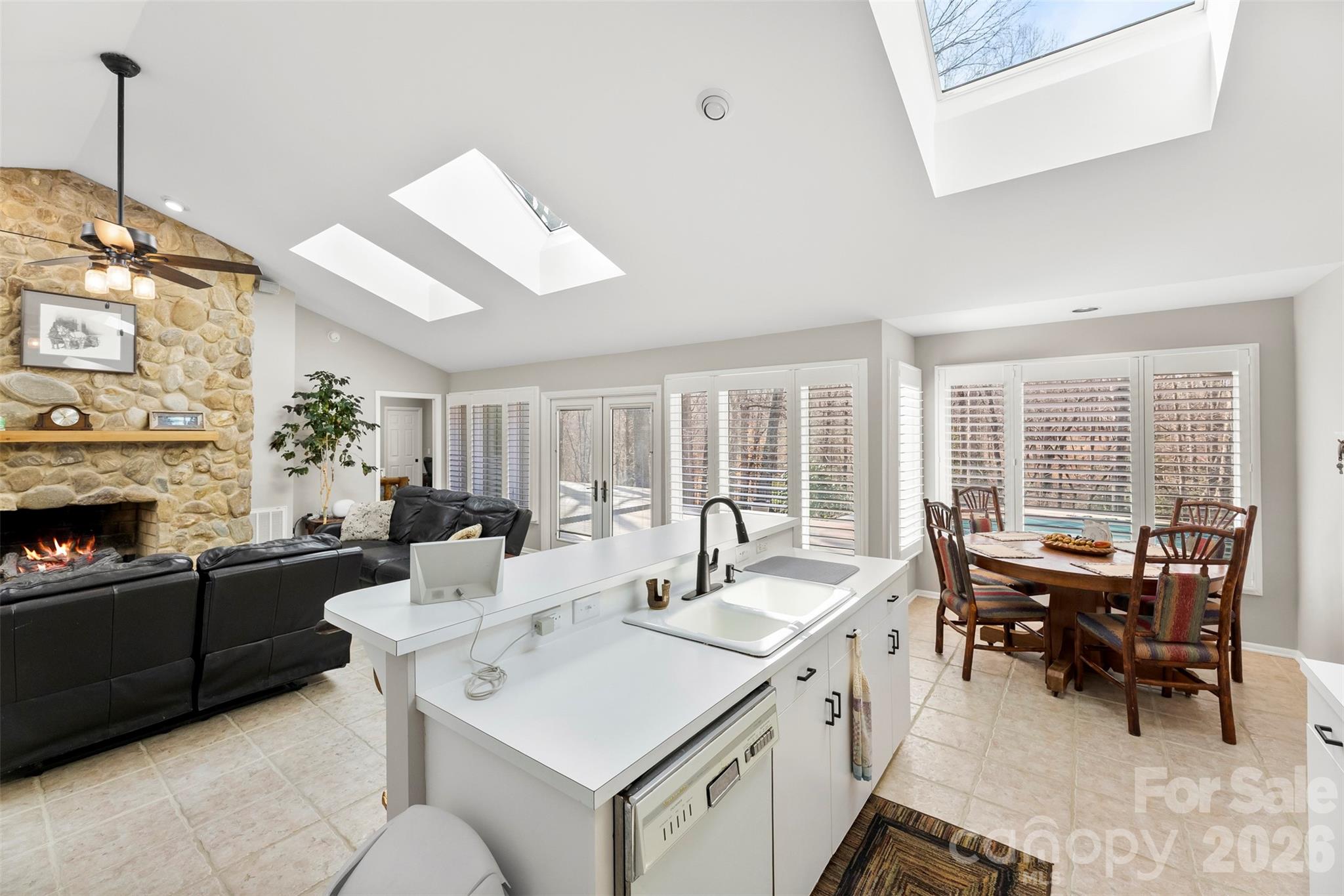 4242 John Ritchie Road — Iron Station