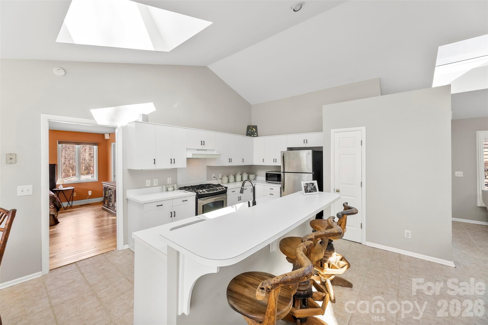 4242 John Ritchie Road — Iron Station