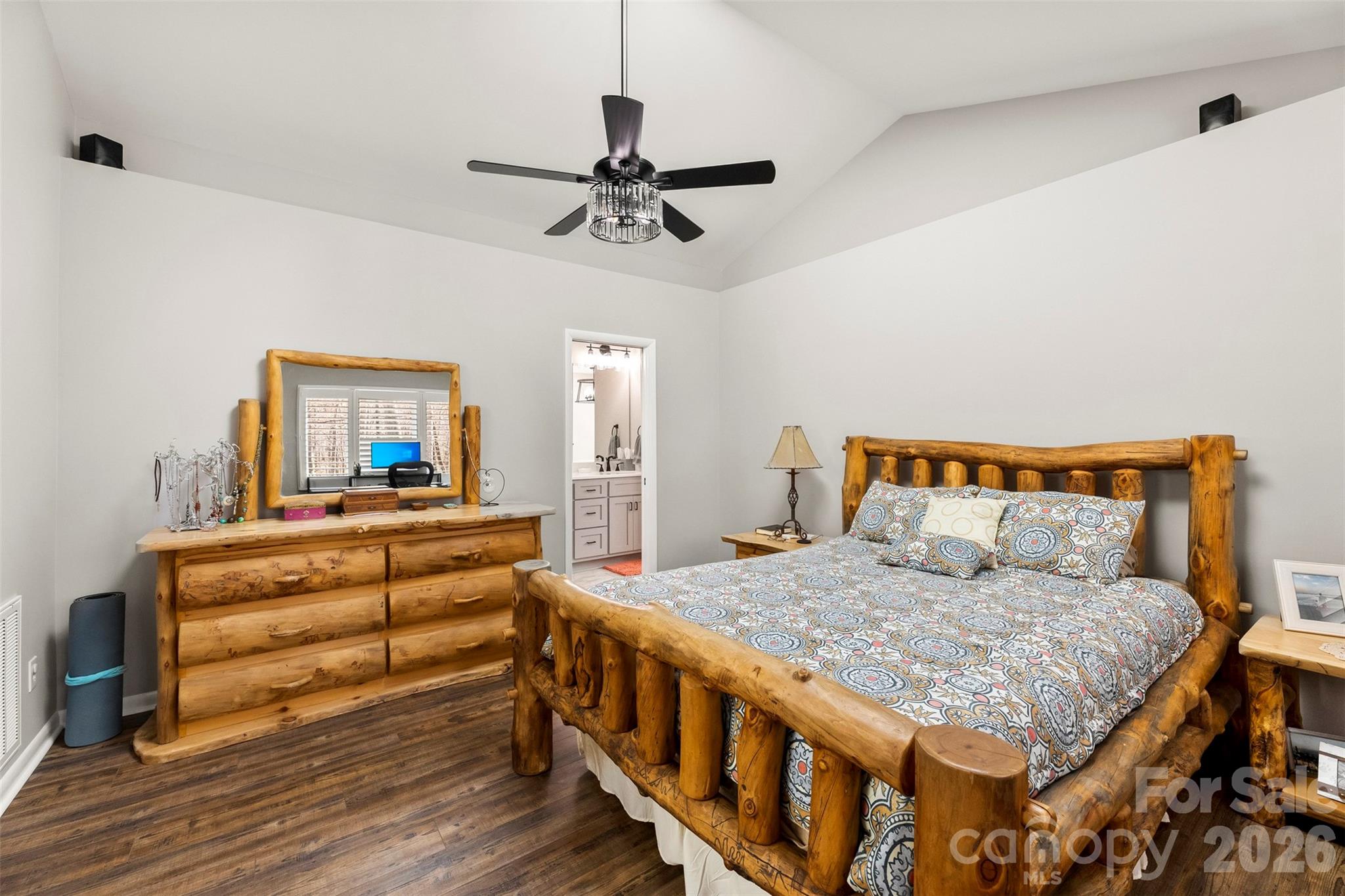 4242 John Ritchie Road — Iron Station