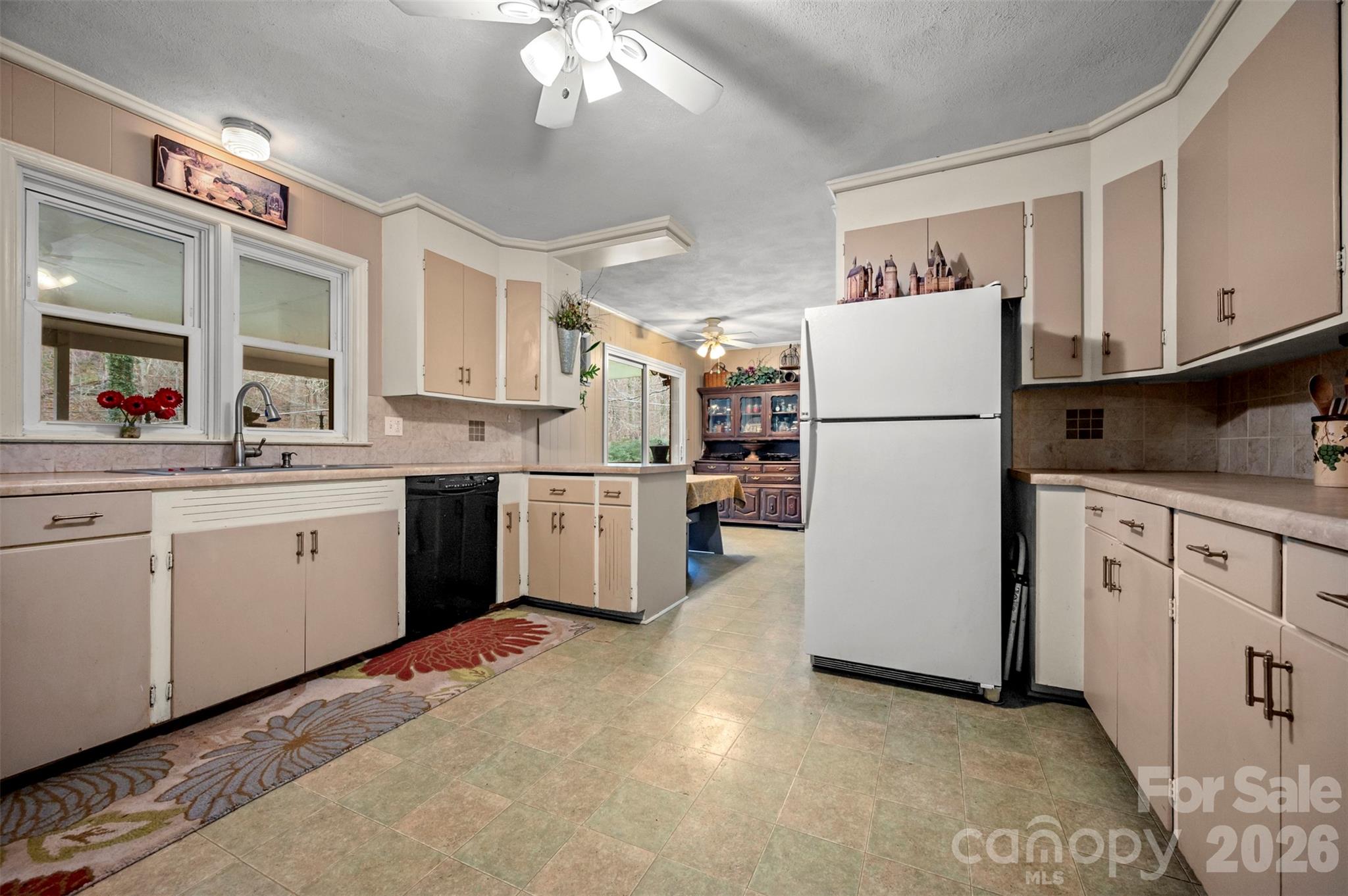 15 Meadowlark Drive — Tryon