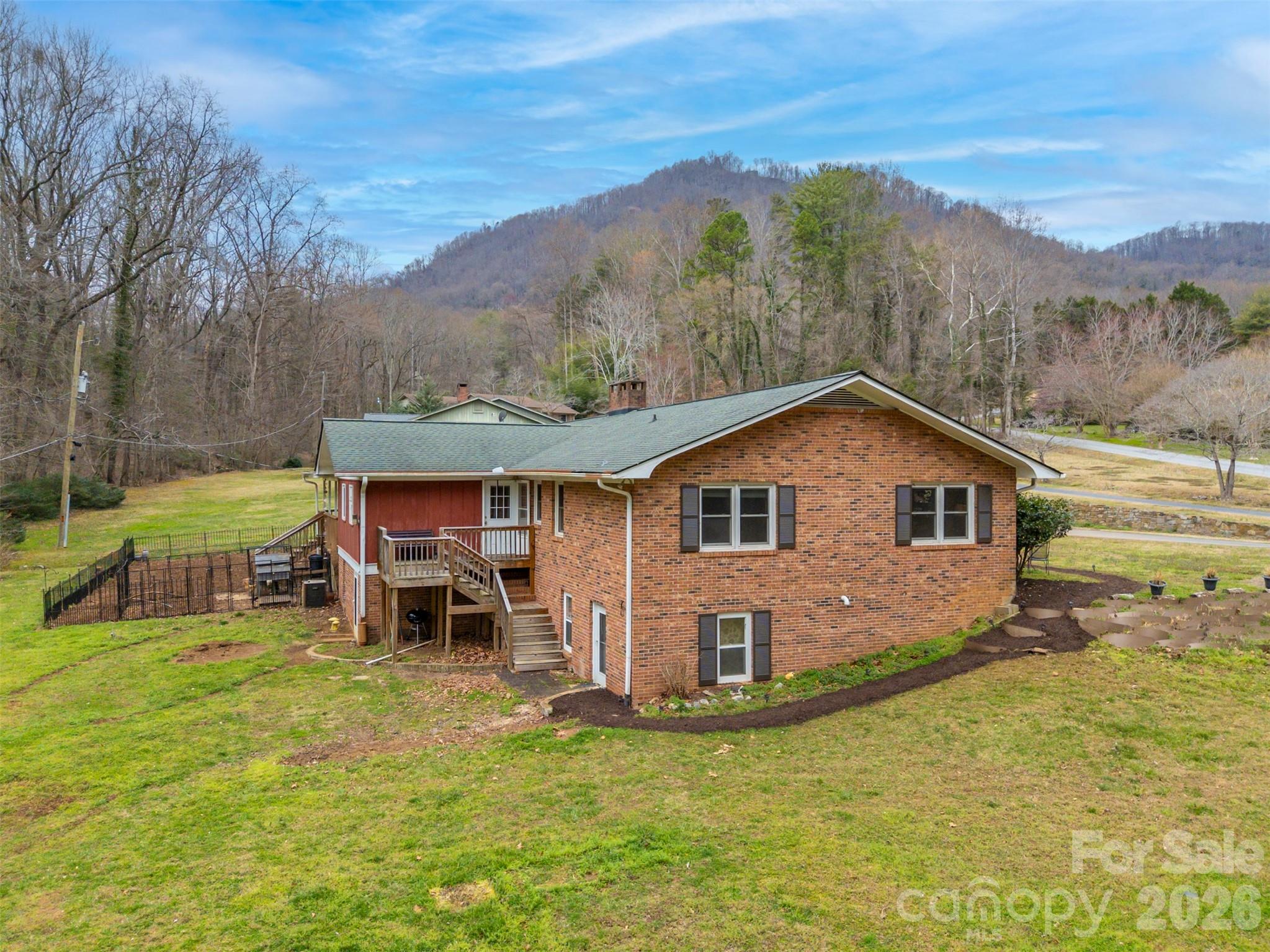 15 Meadowlark Drive — Tryon