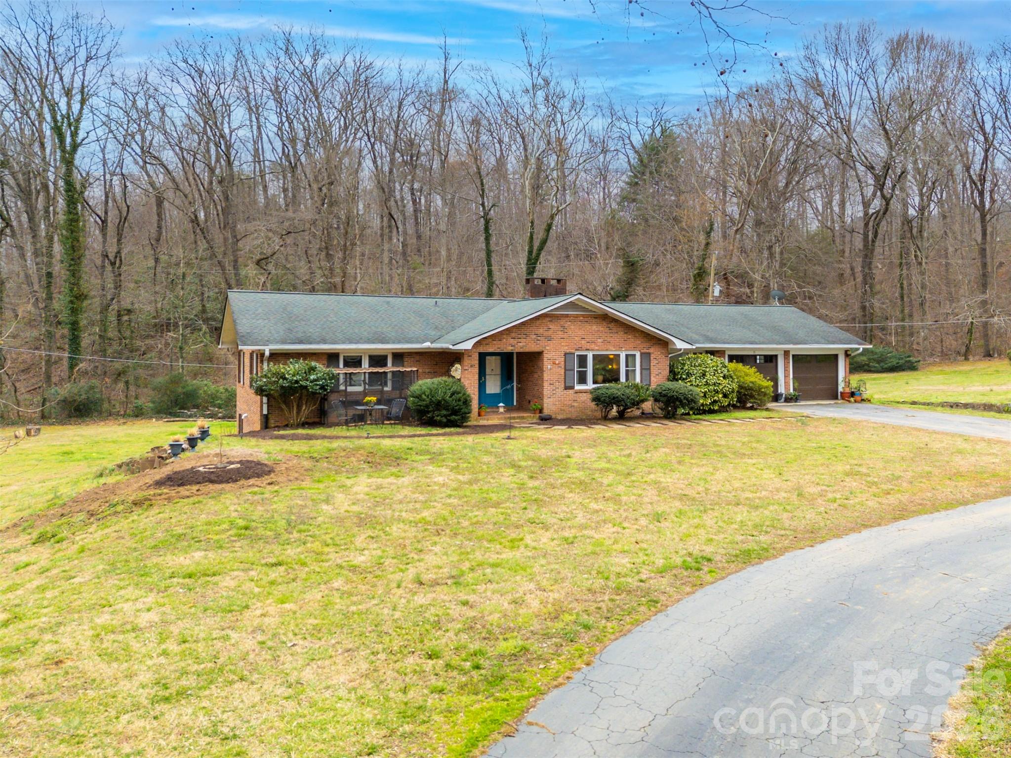 15 Meadowlark Drive — Tryon