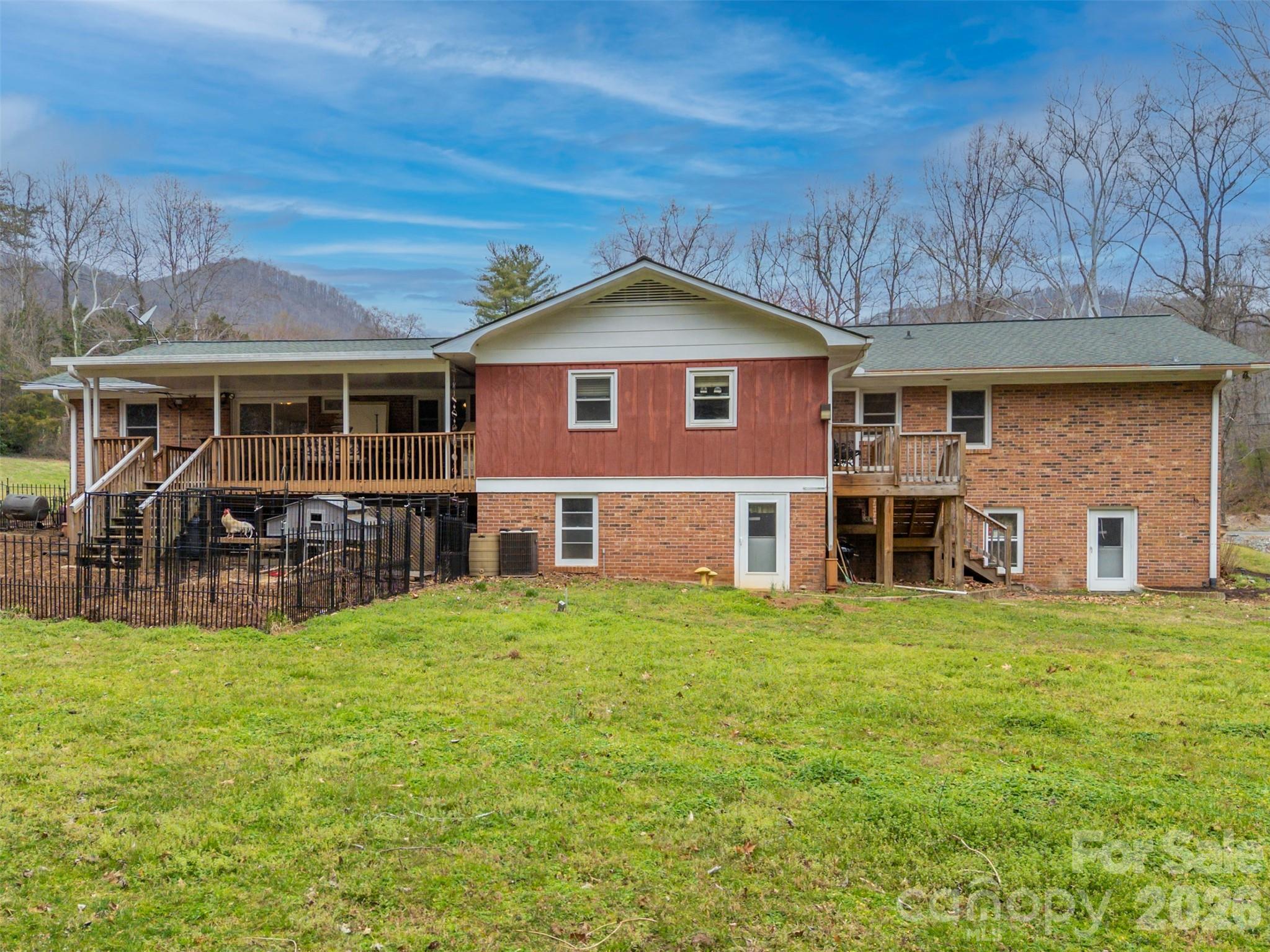 15 Meadowlark Drive — Tryon