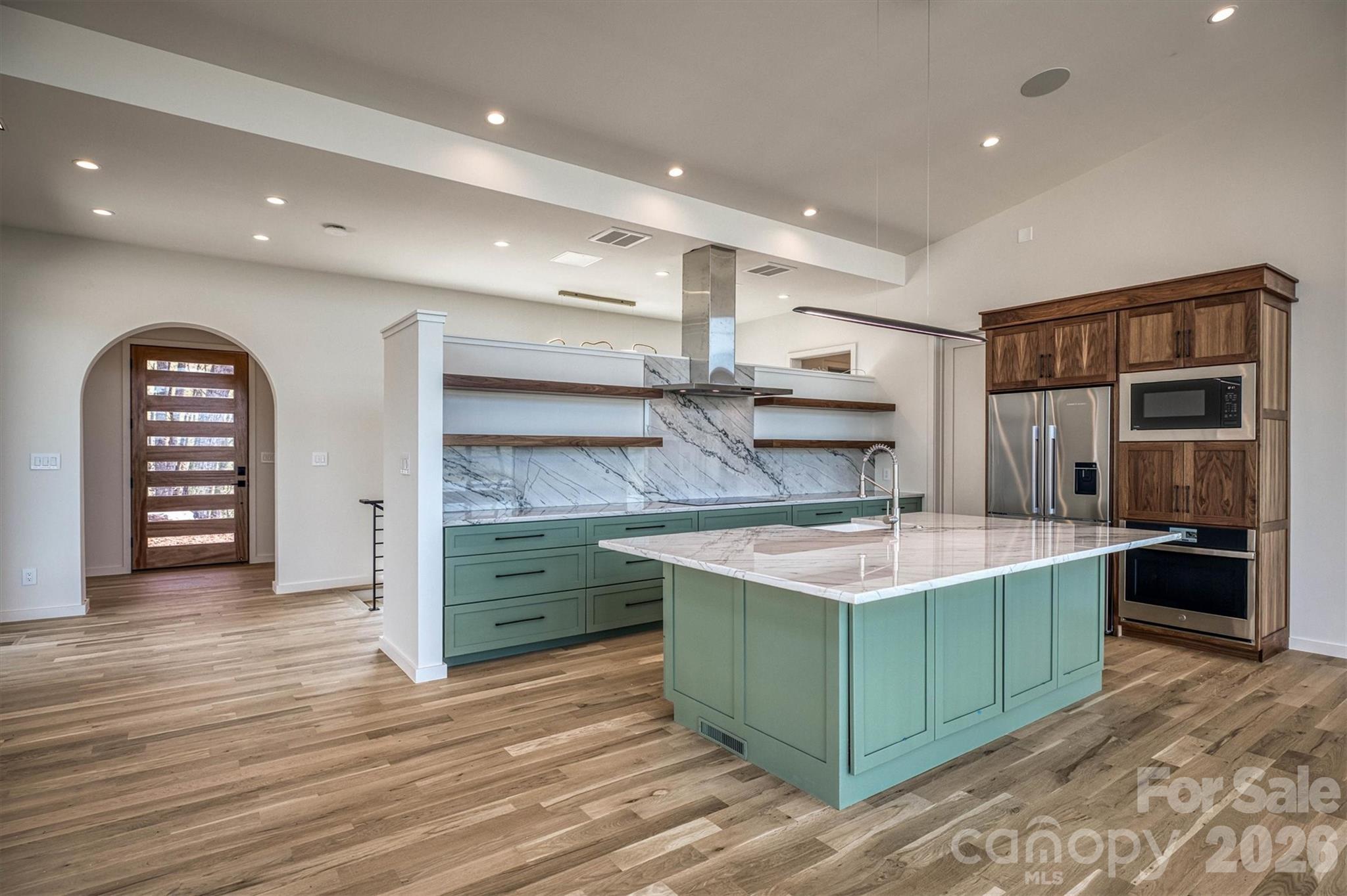 463 Summit Trail — Nebo