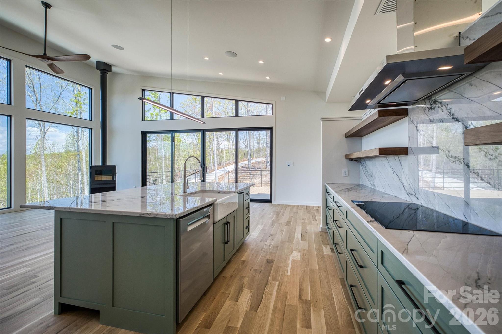 463 Summit Trail — Nebo