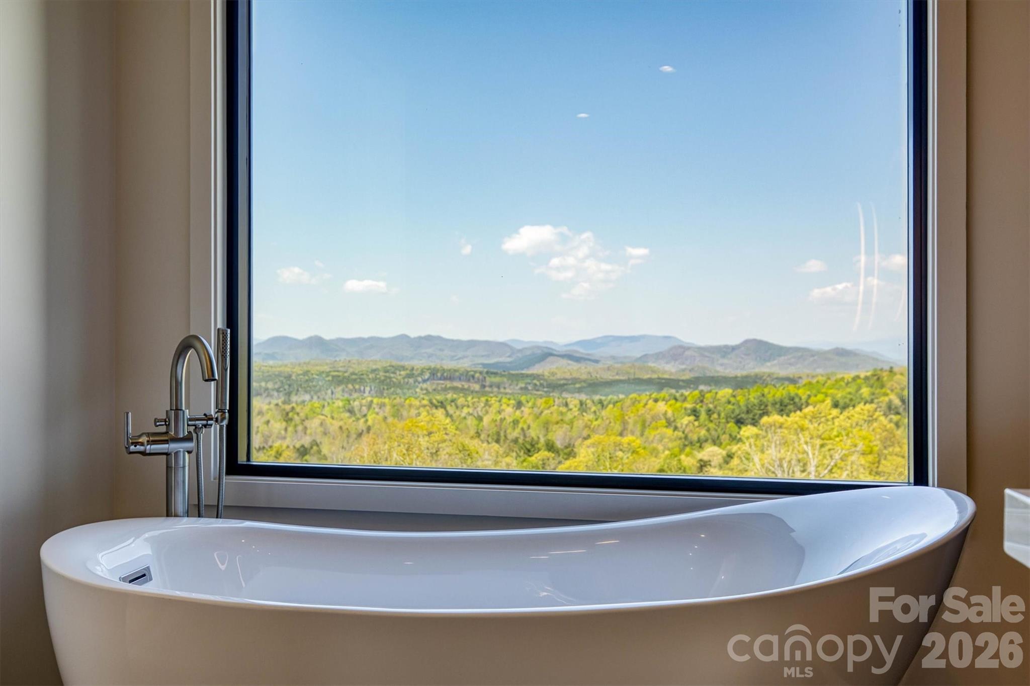 463 Summit Trail — Nebo
