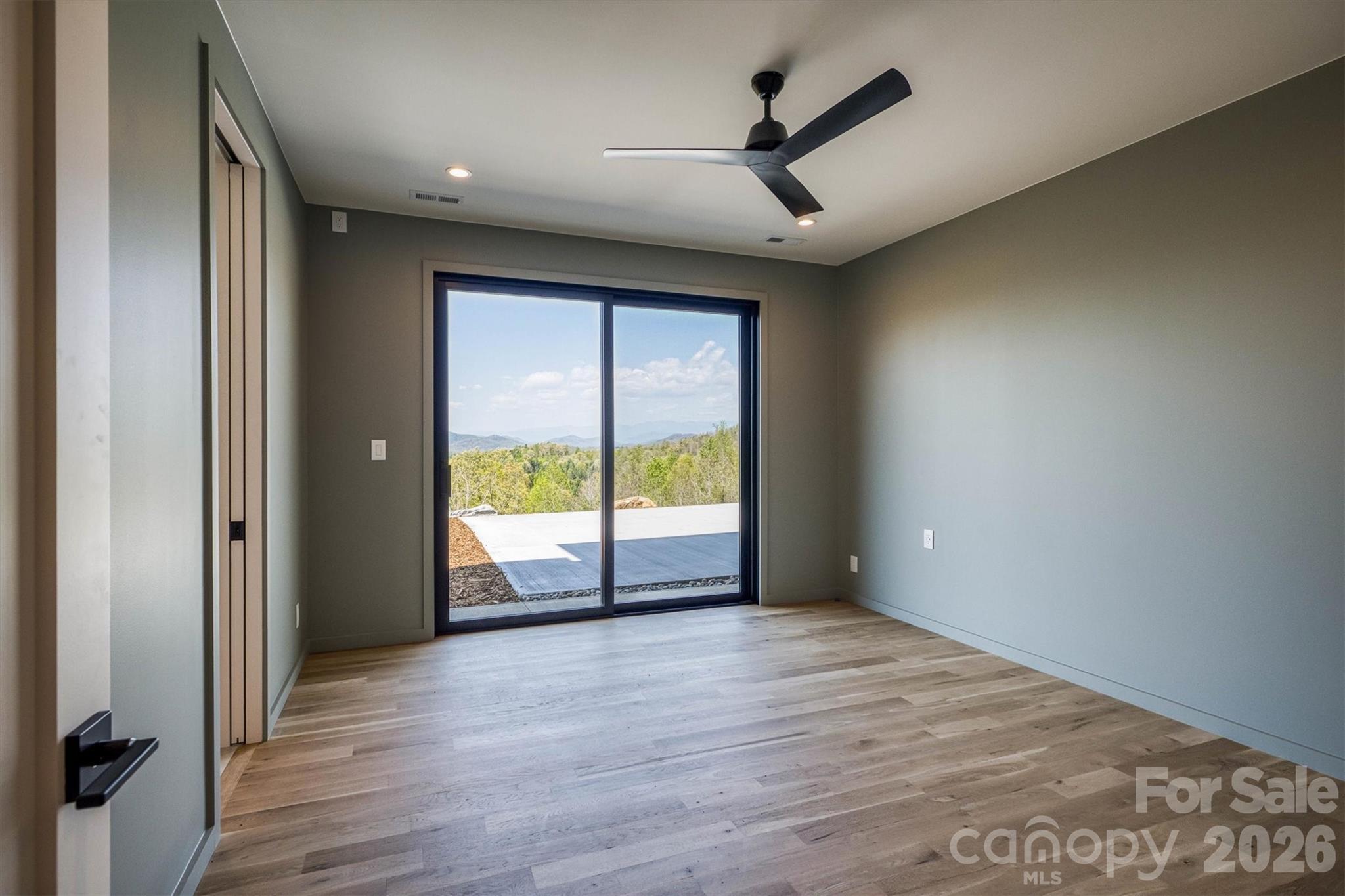 463 Summit Trail — Nebo