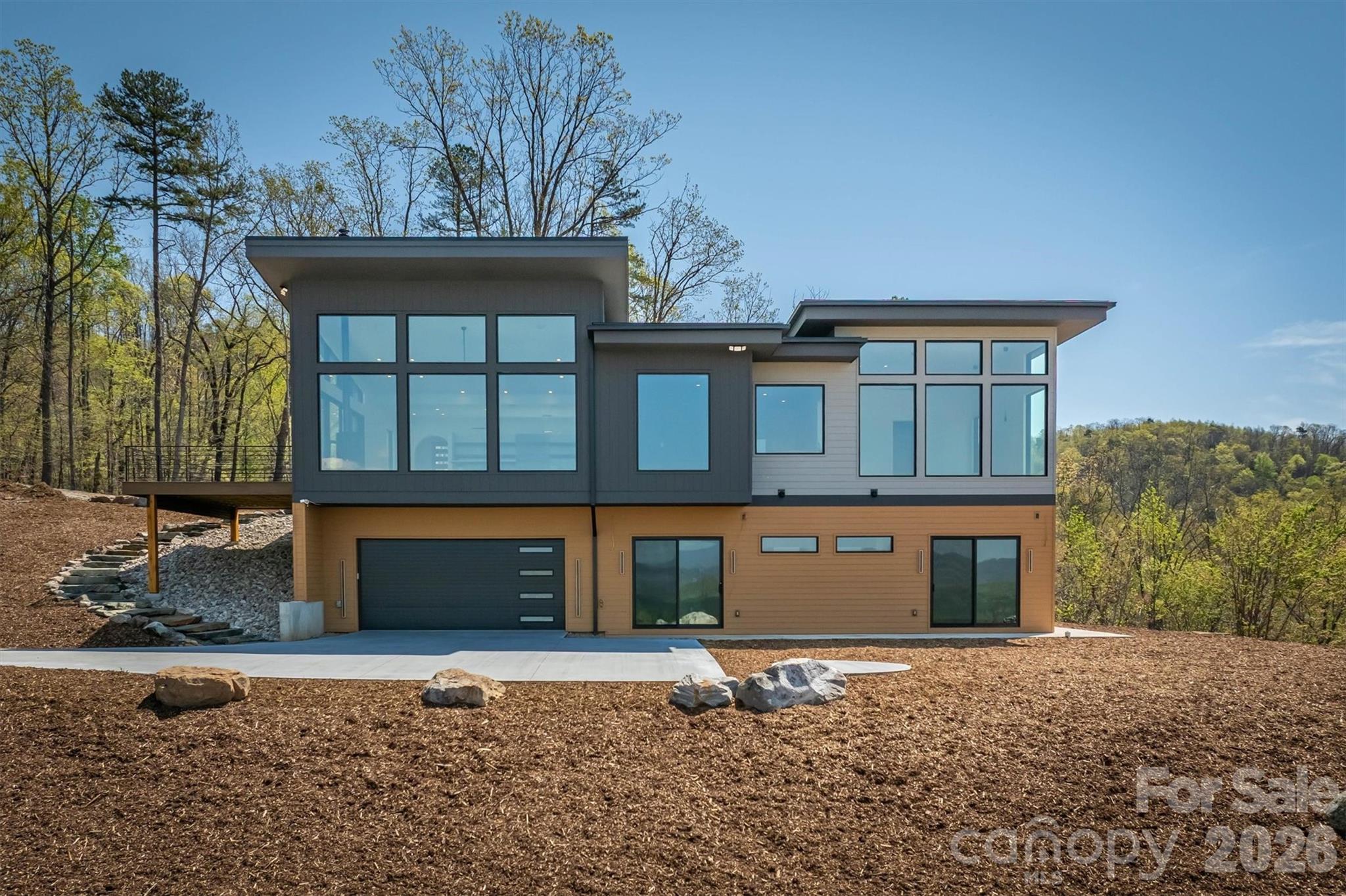 463 Summit Trail — Nebo