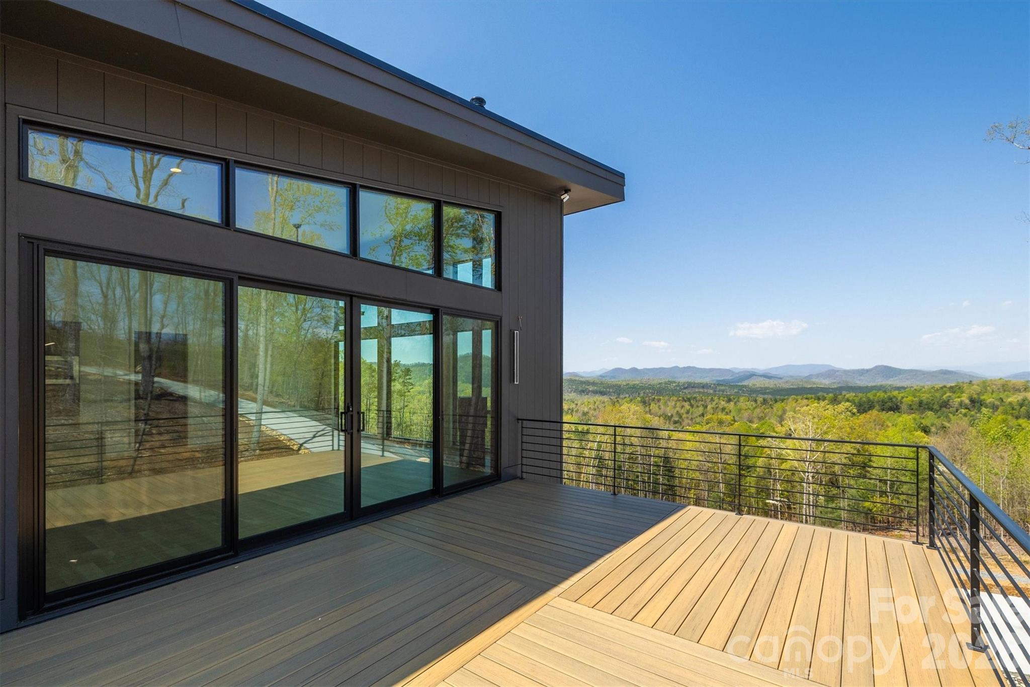 463 Summit Trail — Nebo