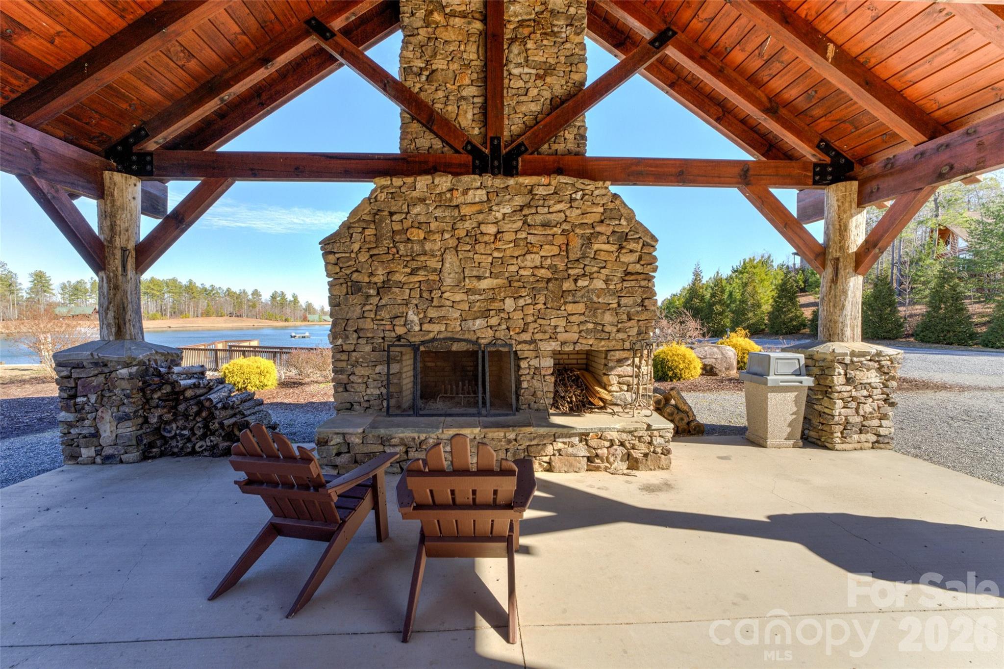 463 Summit Trail — Nebo