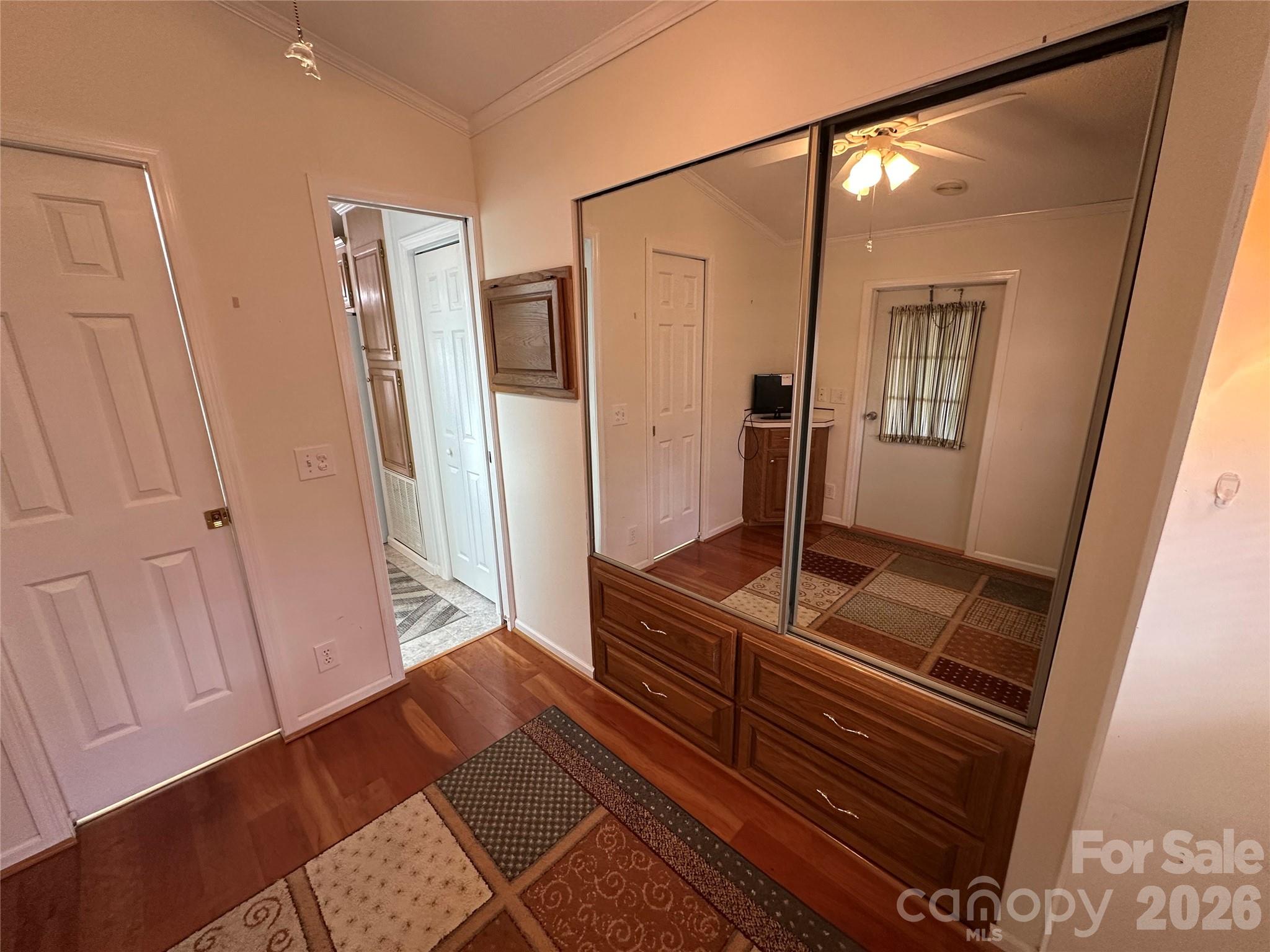 129 Club House Drive — New London
