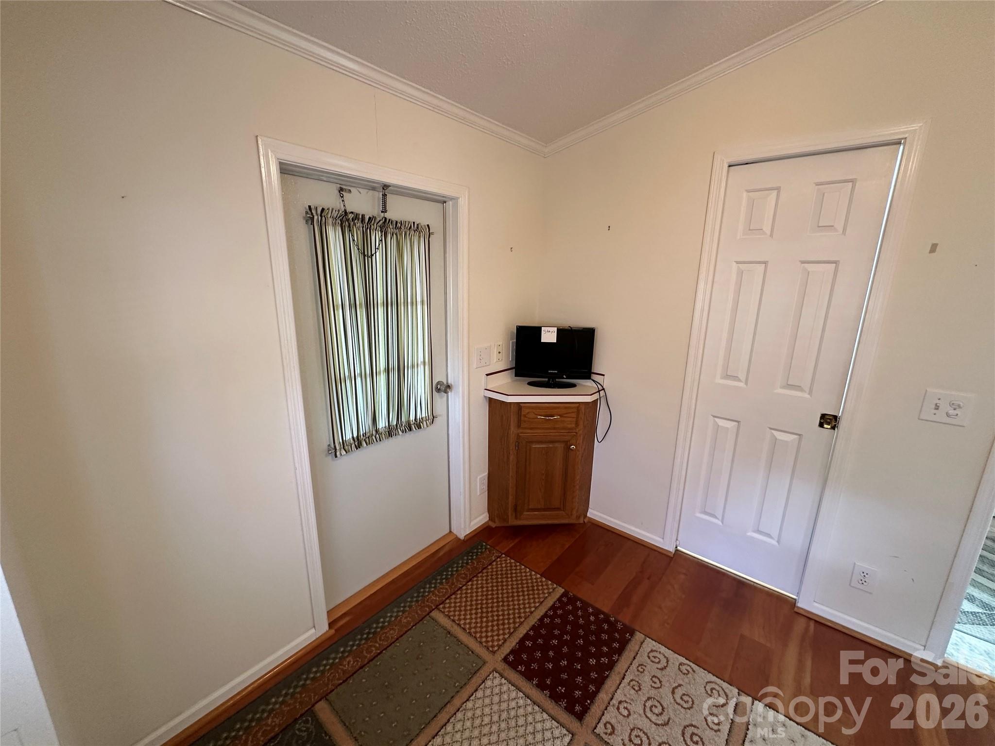 129 Club House Drive — New London
