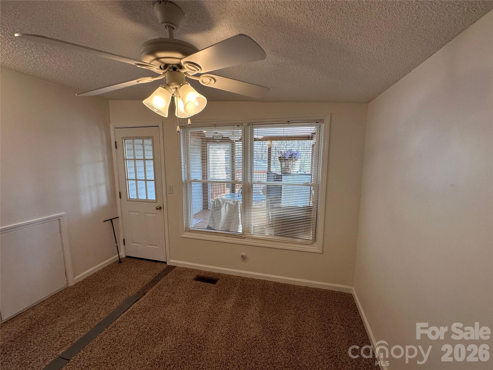 129 Club House Drive — New London