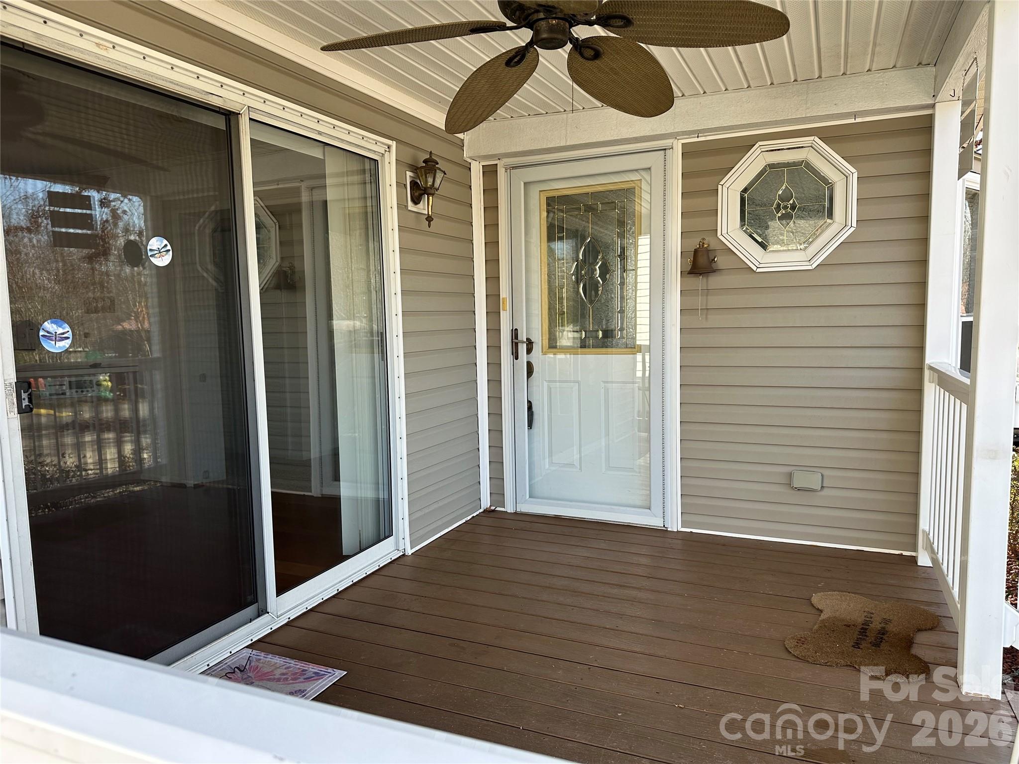 129 Club House Drive — New London