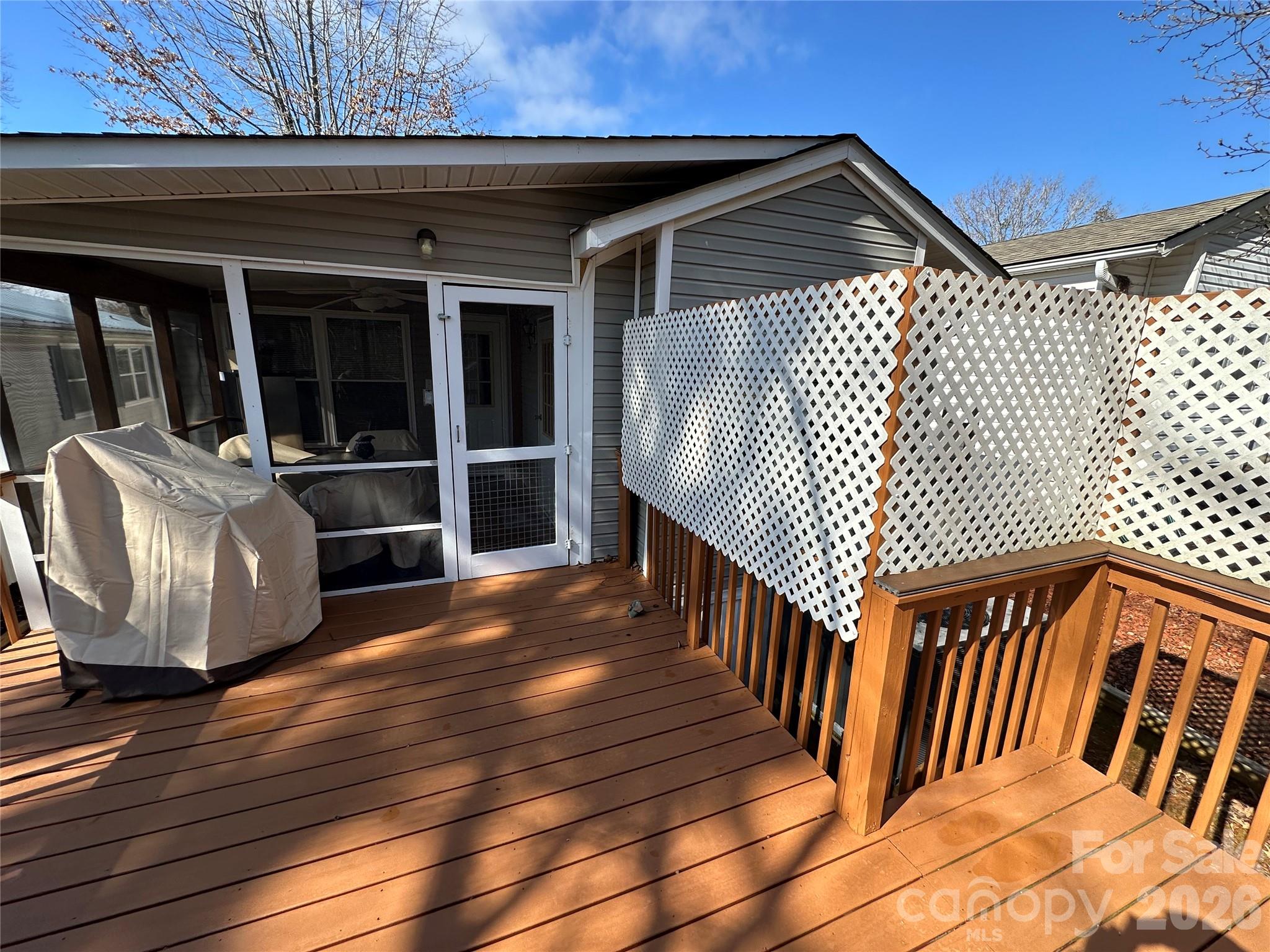 129 Club House Drive — New London