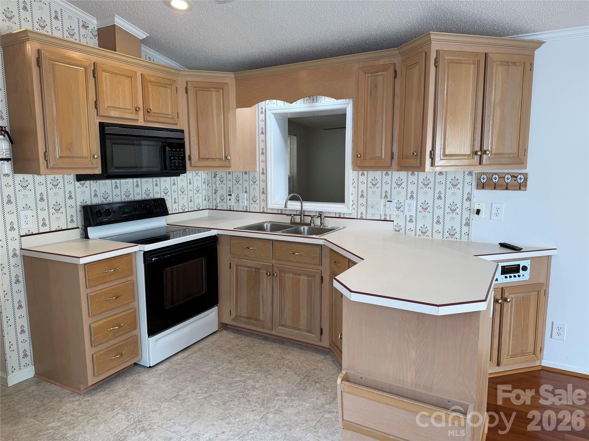 129 Club House Drive — New London