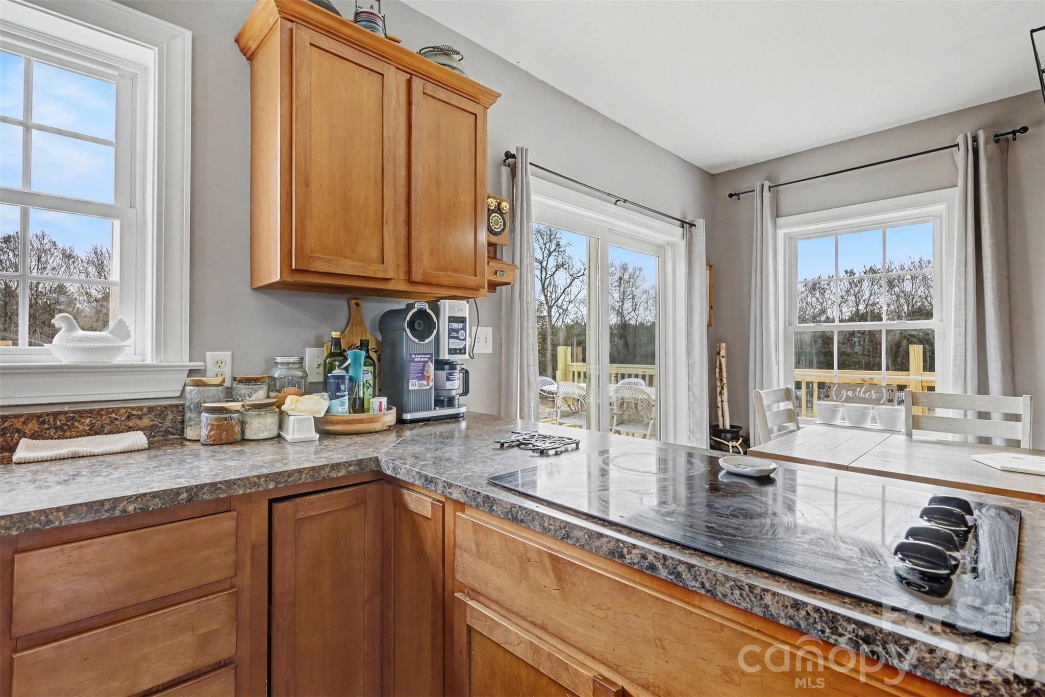 2262 Center Road — Chester