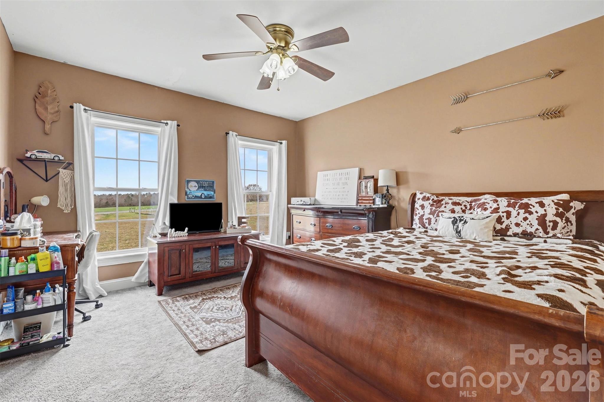 2262 Center Road — Chester