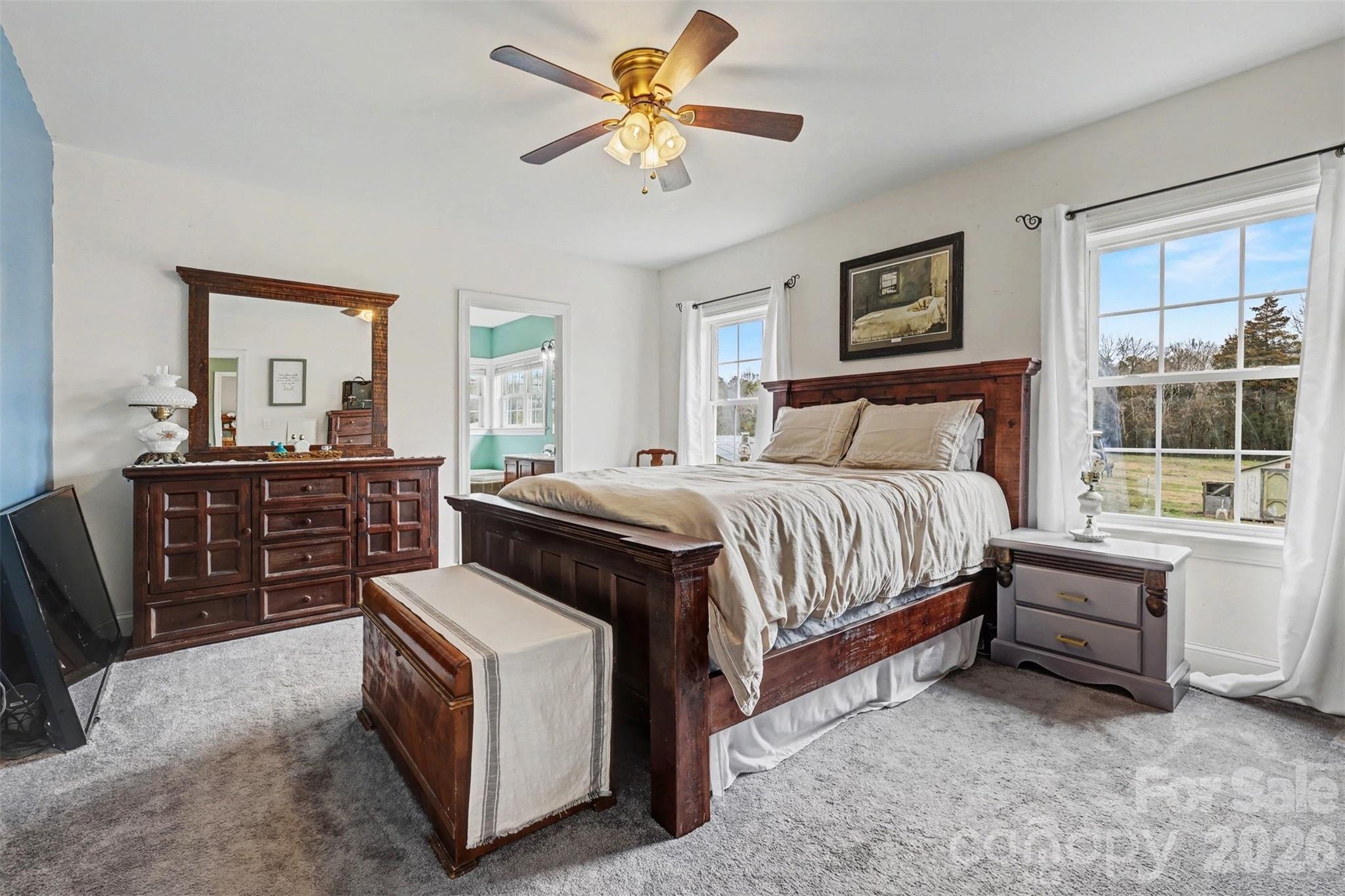 2262 Center Road — Chester