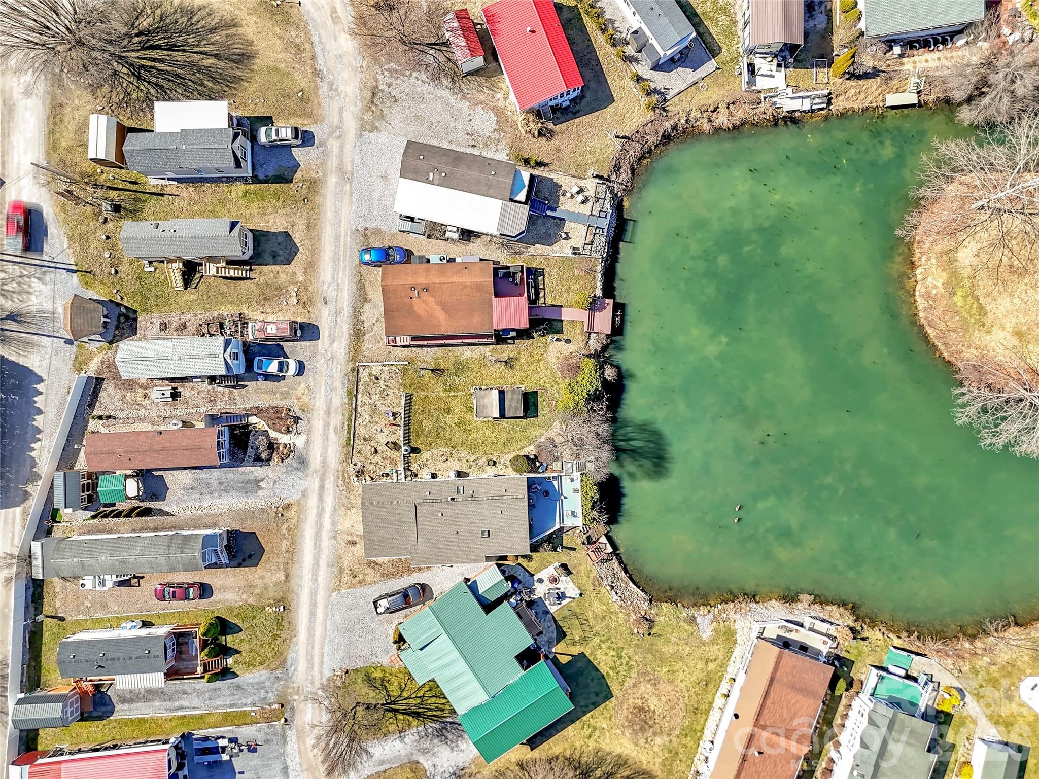 225 Pike Point — Waynesville