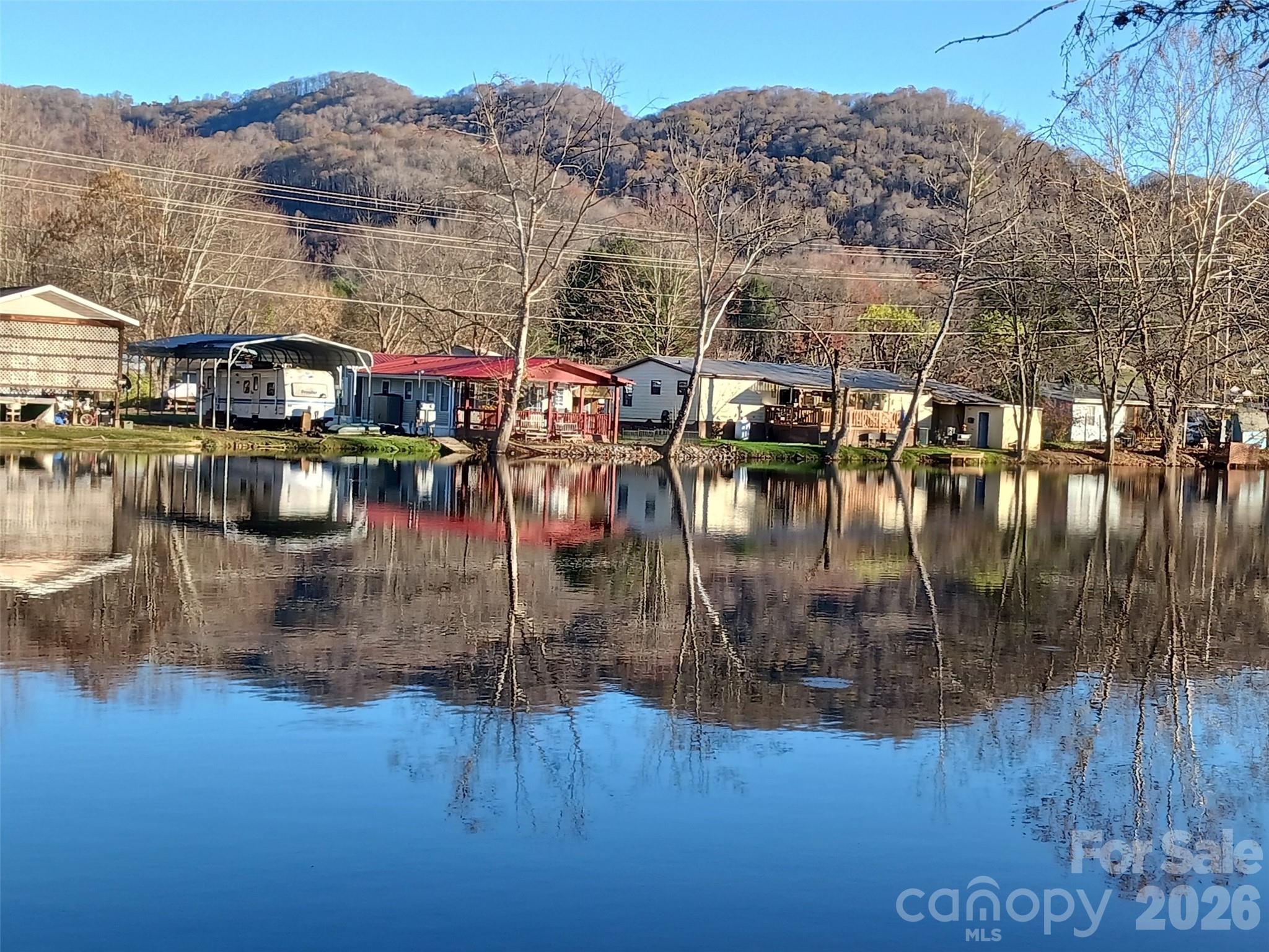 225 Pike Point — Waynesville