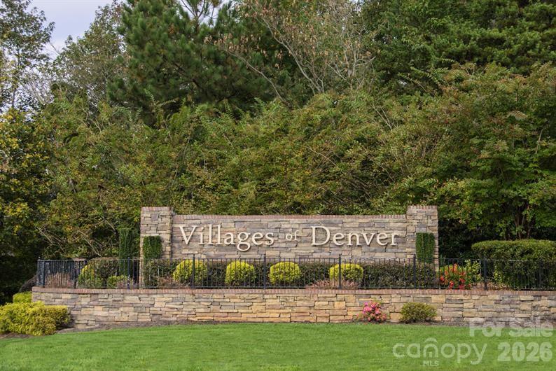 2057 Lenswood Court — Denver