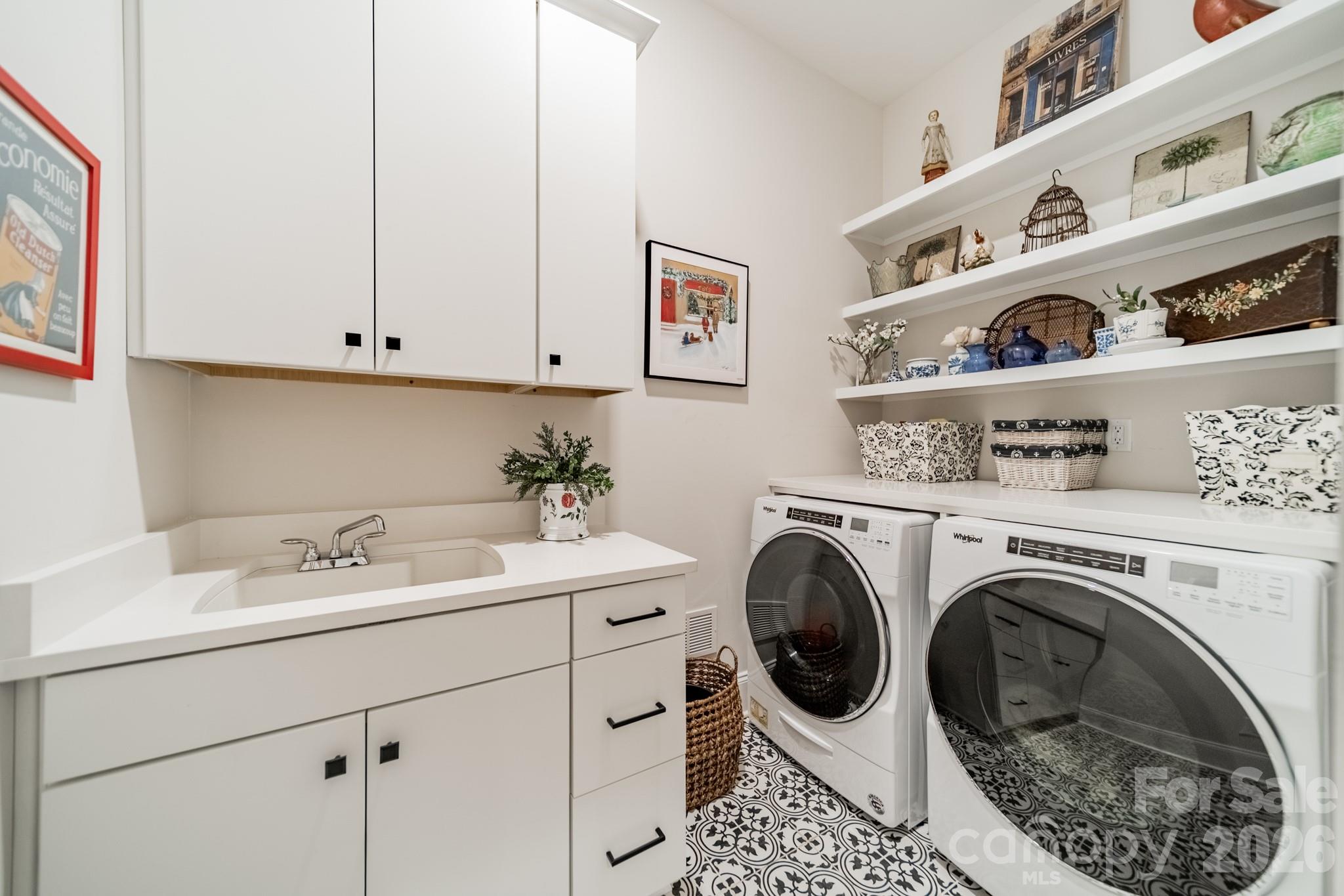 14021 Little Spring Court — Charlotte