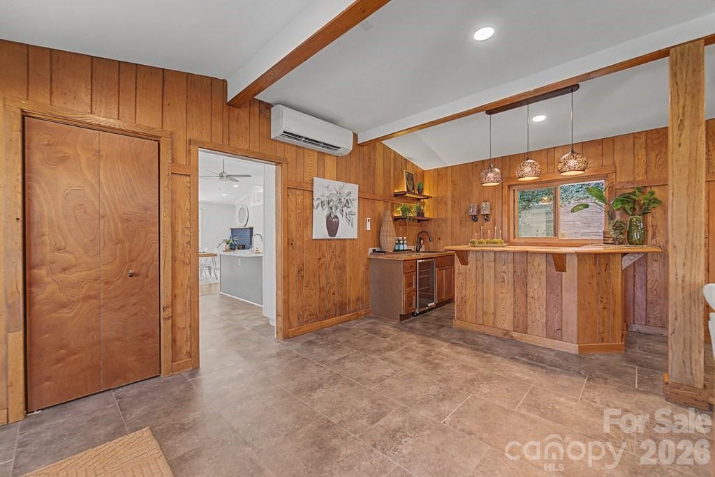 240 North Country Club Drive — Cullowhee