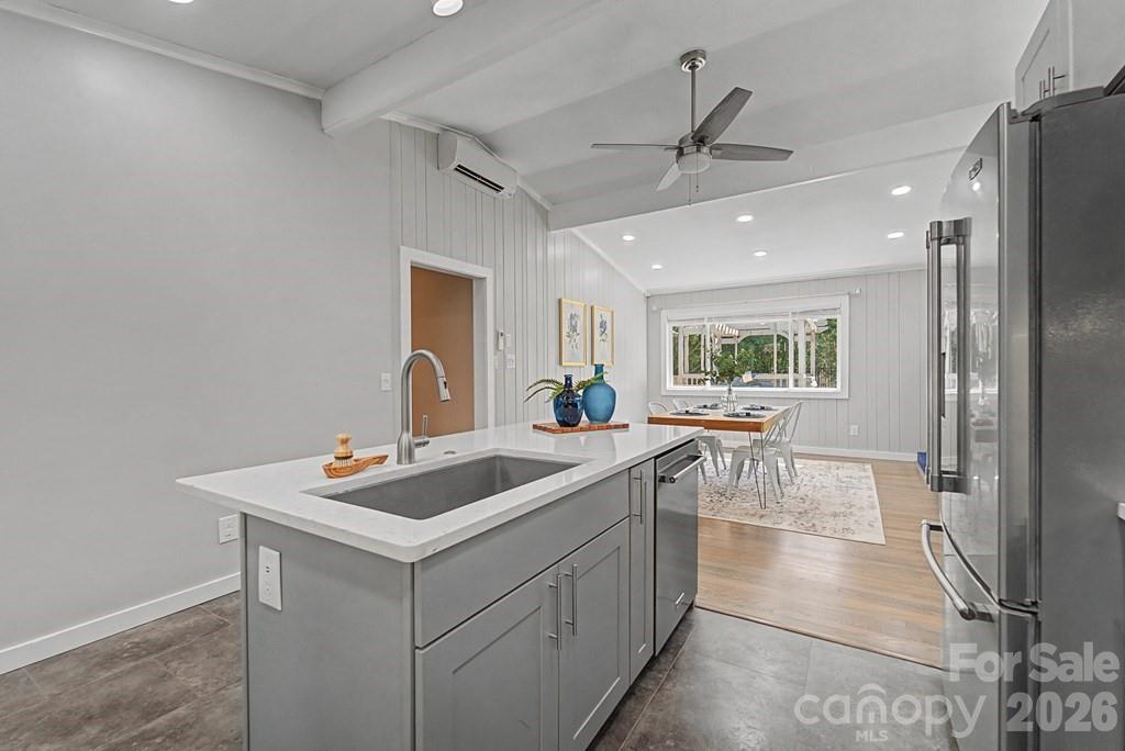 240 North Country Club Drive — Cullowhee