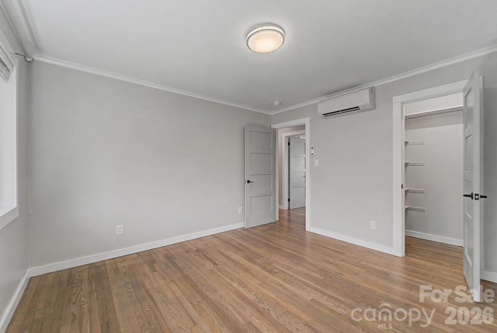 240 North Country Club Drive — Cullowhee