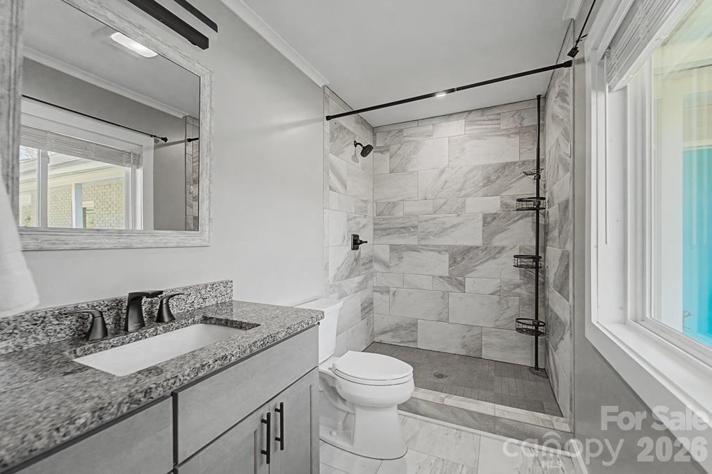 240 North Country Club Drive — Cullowhee