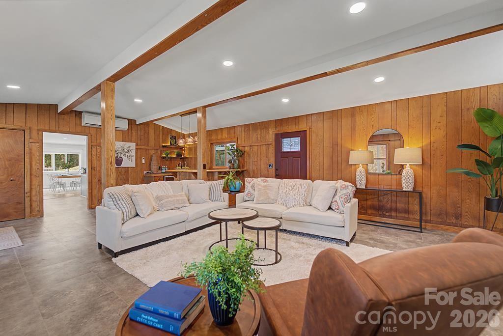 240 North Country Club Drive — Cullowhee