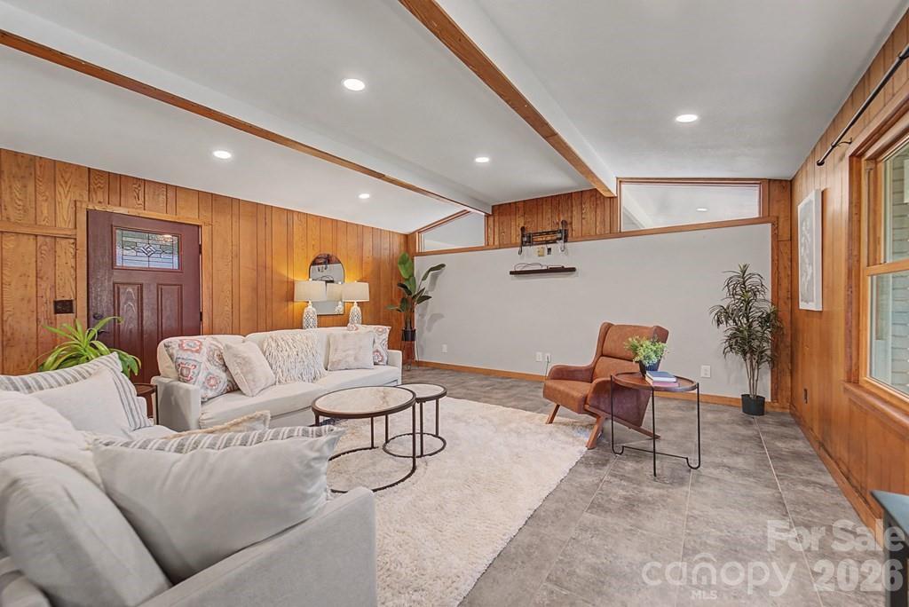 240 North Country Club Drive — Cullowhee