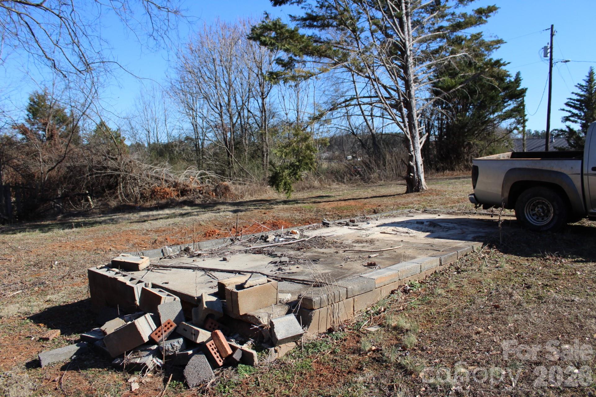 1943 Big Island Road — Rutherfordton